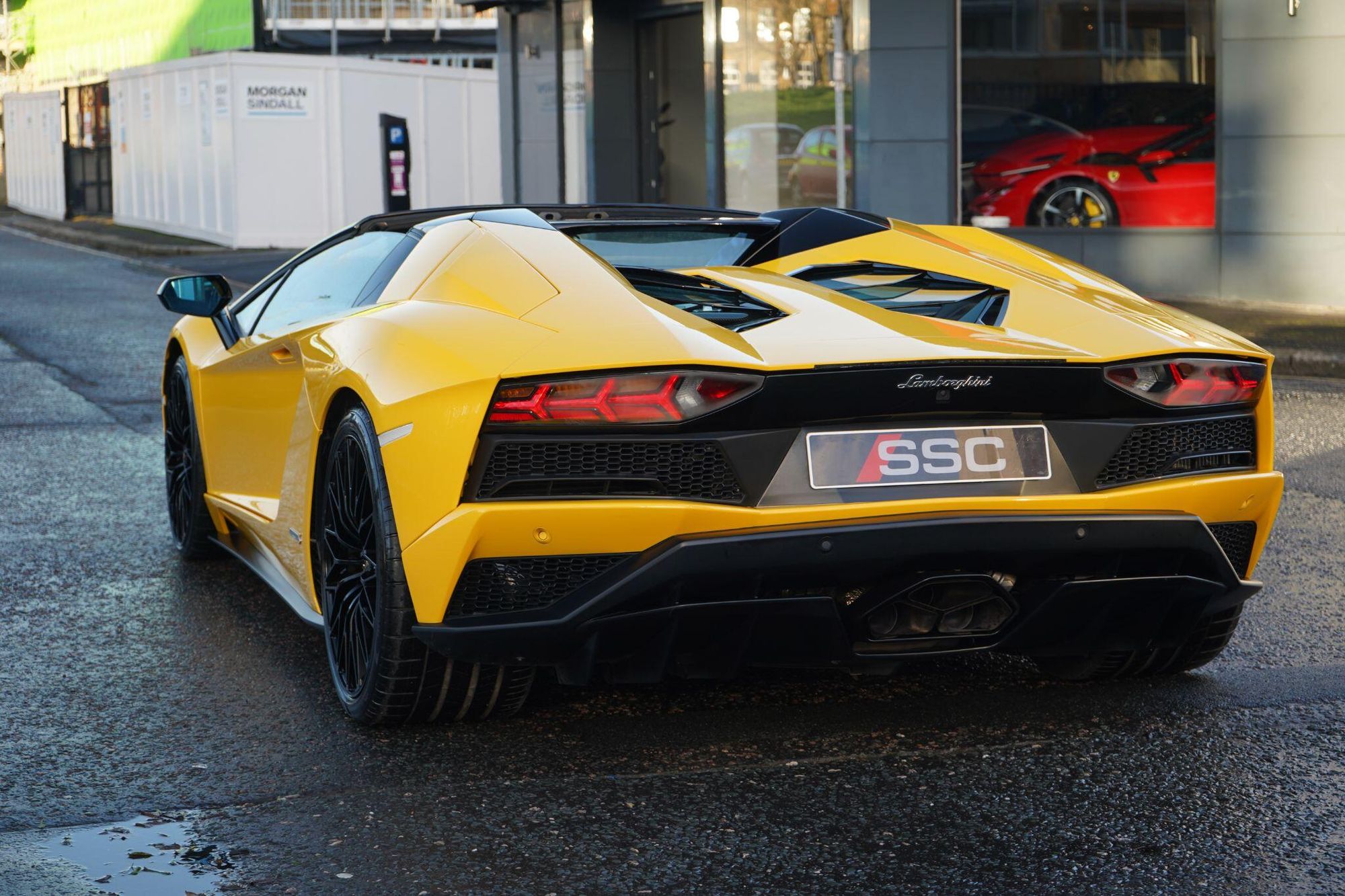LAMBORGHINI AVENTADOR ROADSTER LP 740-4 S 2dr ISR for sale UK - Slide 10