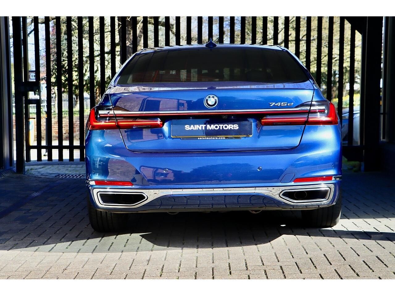 BMW 7 SERIES SALOON 745e 4dr Auto for sale UK - Slide 4