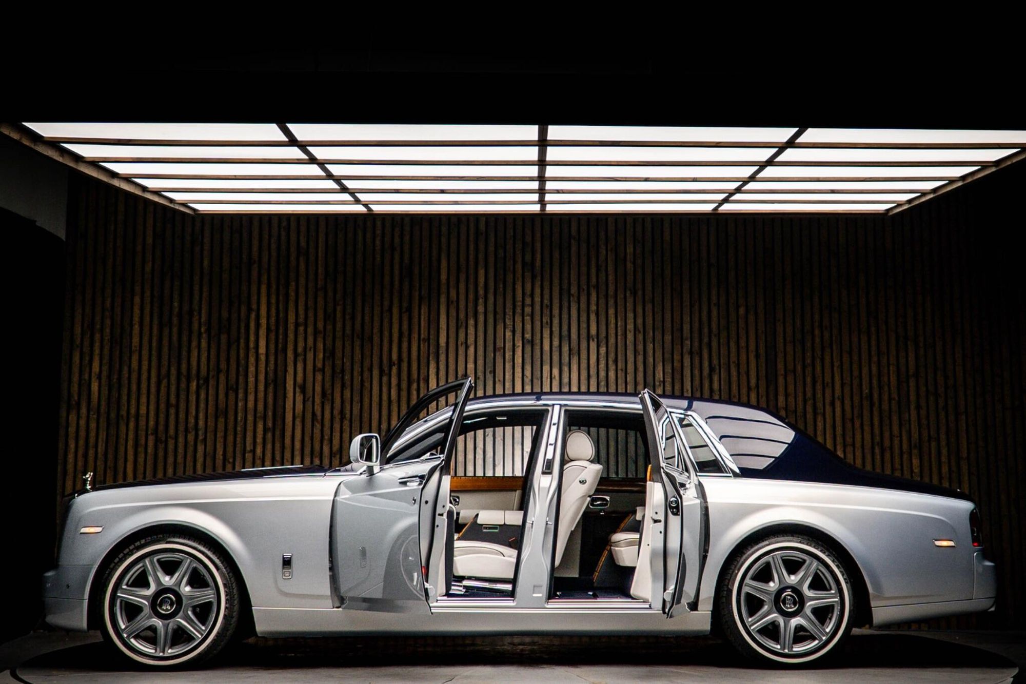 ROLLS-ROYCE PHANTOM COUPE II 2dr Auto for sale UK - Slide 7