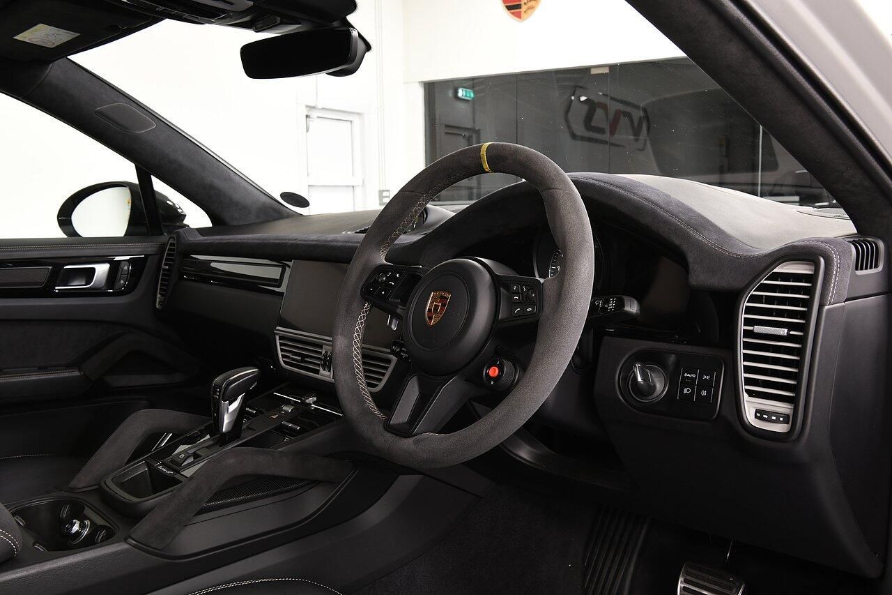 PORSCHE CAYENNE COUPE Turbo GT 5dr Tiptronic S for sale UK - Slide 4