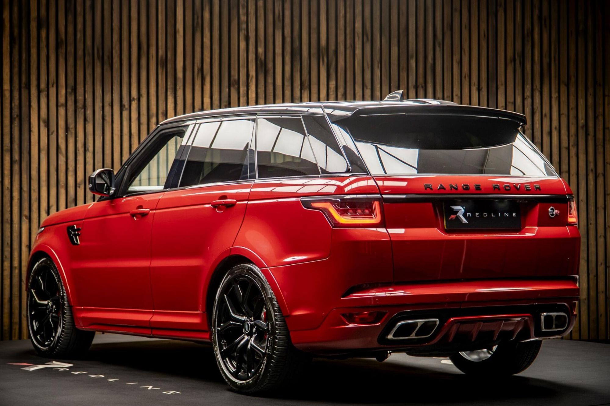 LAND ROVER RANGE ROVER SPORT ESTATE 5.0 P575 S/C SVR 5dr Auto for sale UK - Slide 2