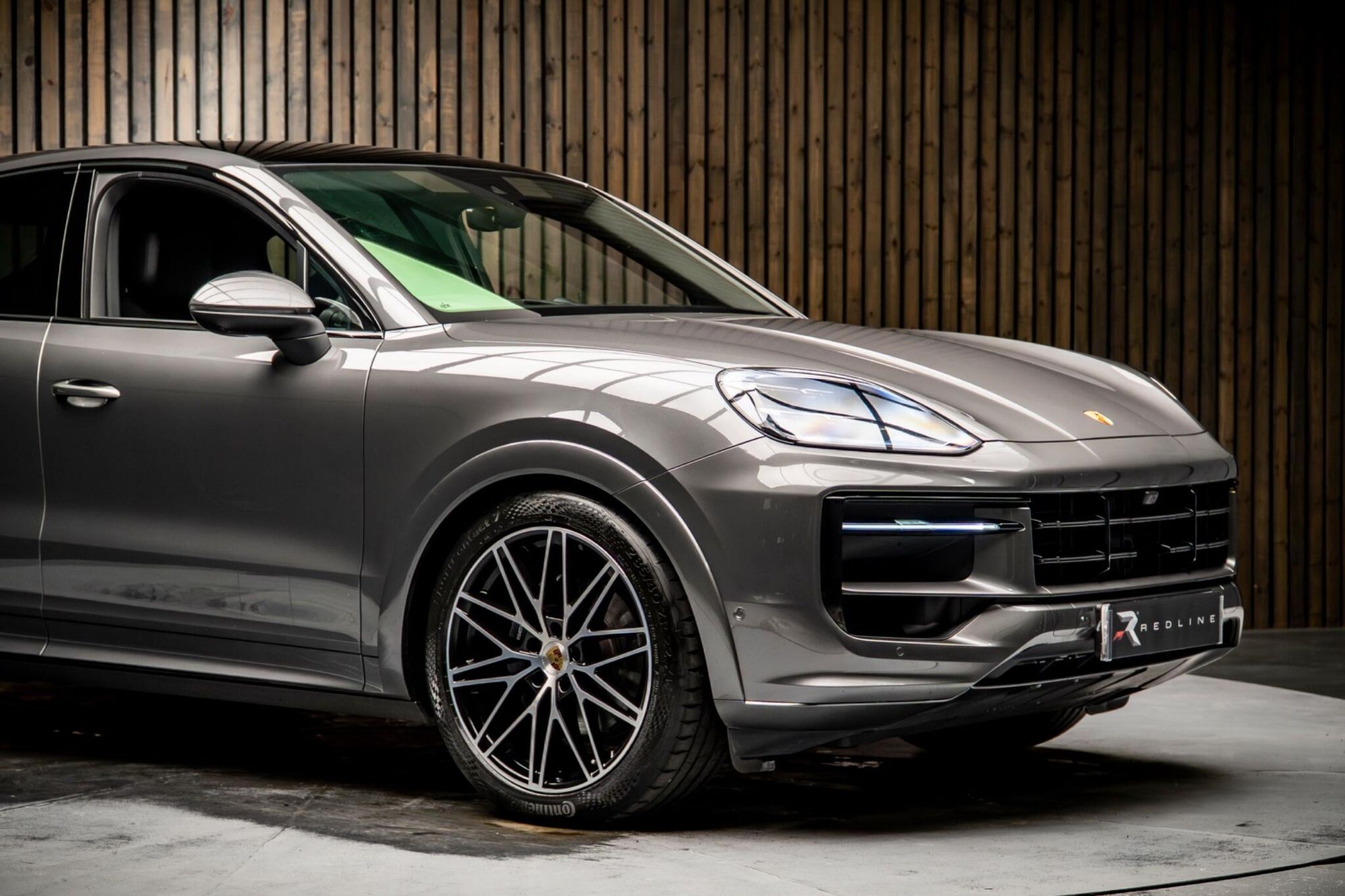 Porsche Cayenne Coupe 3.0 V6 Black Edition 353 Tiptronic S 5 Door Auto for sale UK - Slide 10