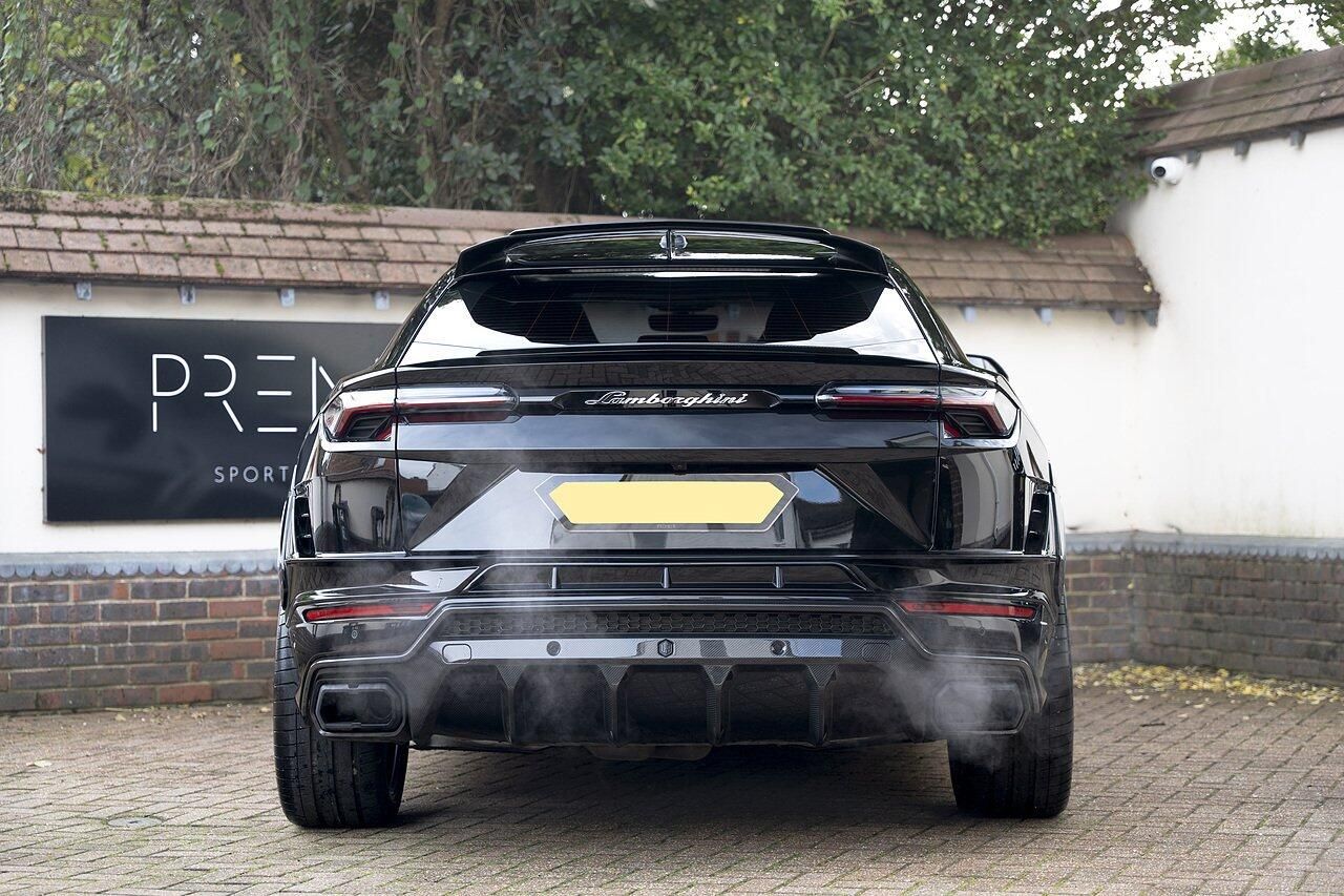 LAMBORGHINI URUS ESTATE 4.0T FSI V8 S 5dr Auto for sale UK - Slide 4