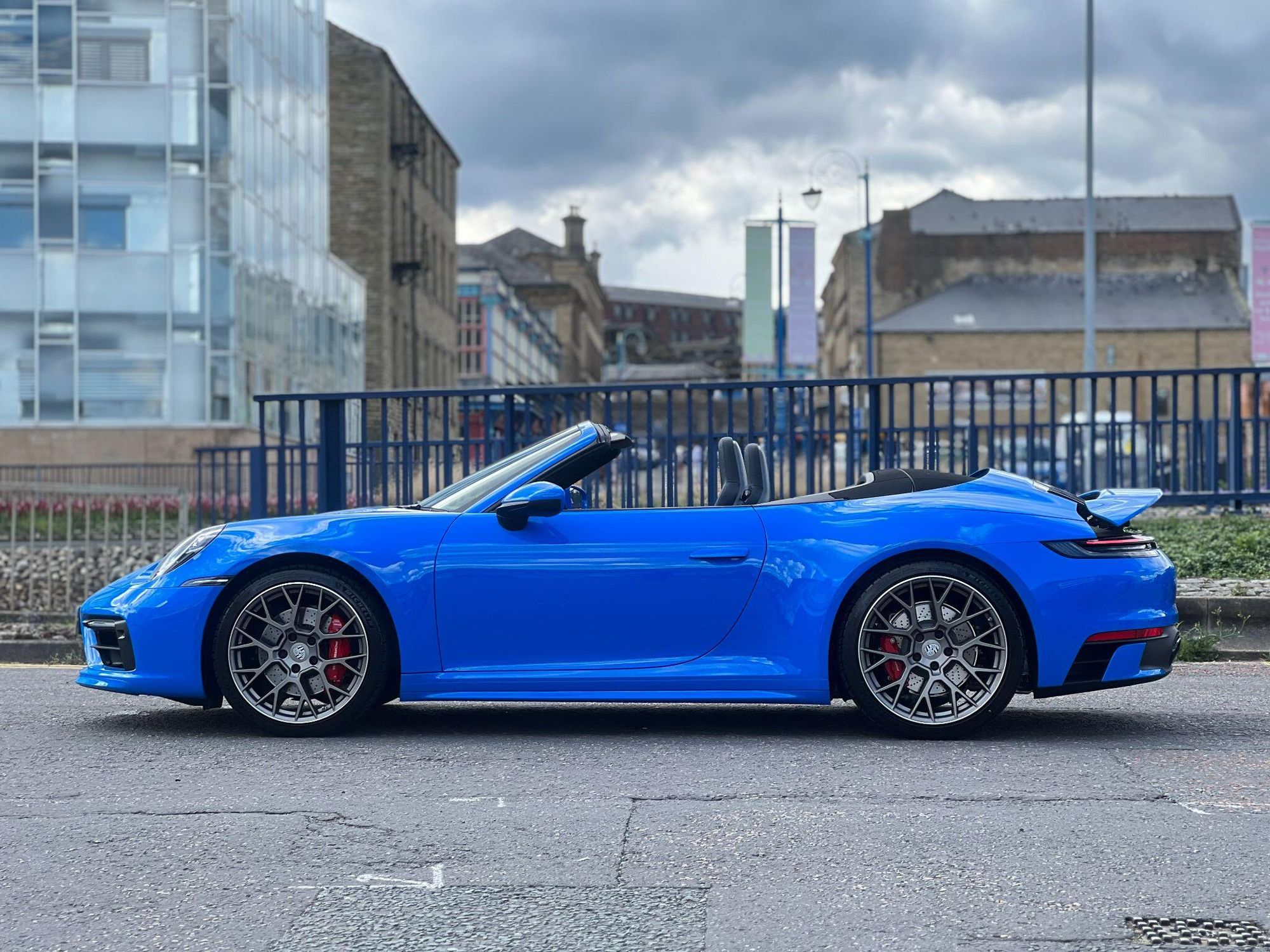 PORSCHE 911 [992] CARRERA 4 CABRIOLET S 2dr PDK for sale UK - Slide 10