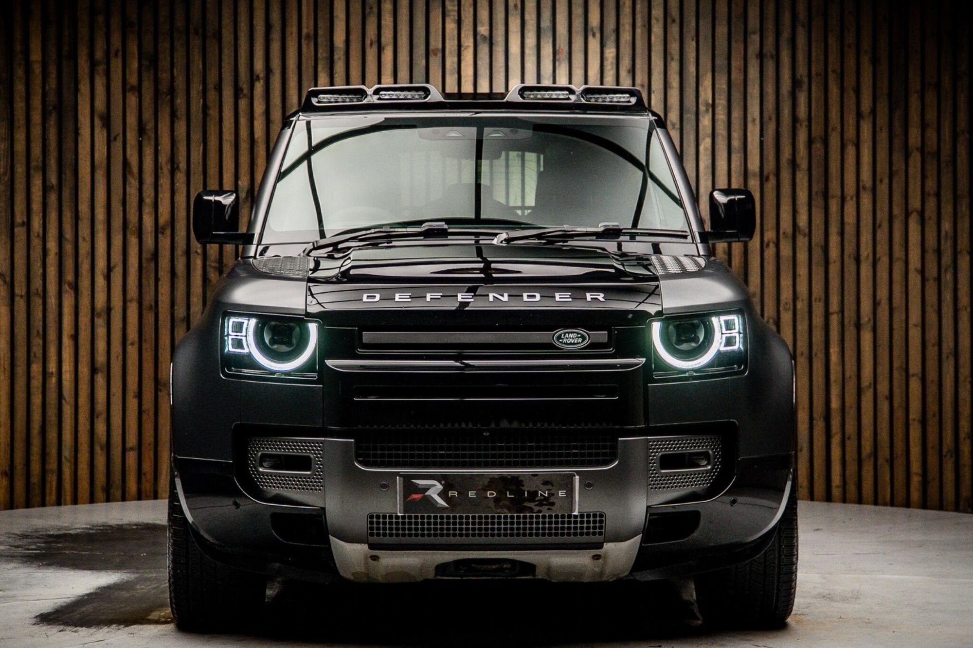 LAND ROVER DEFENDER ESTATE SPECIAL EDITIONS 5.0 P525 V8 Carpathian Edition 110 5dr Auto for sale UK - Slide 5