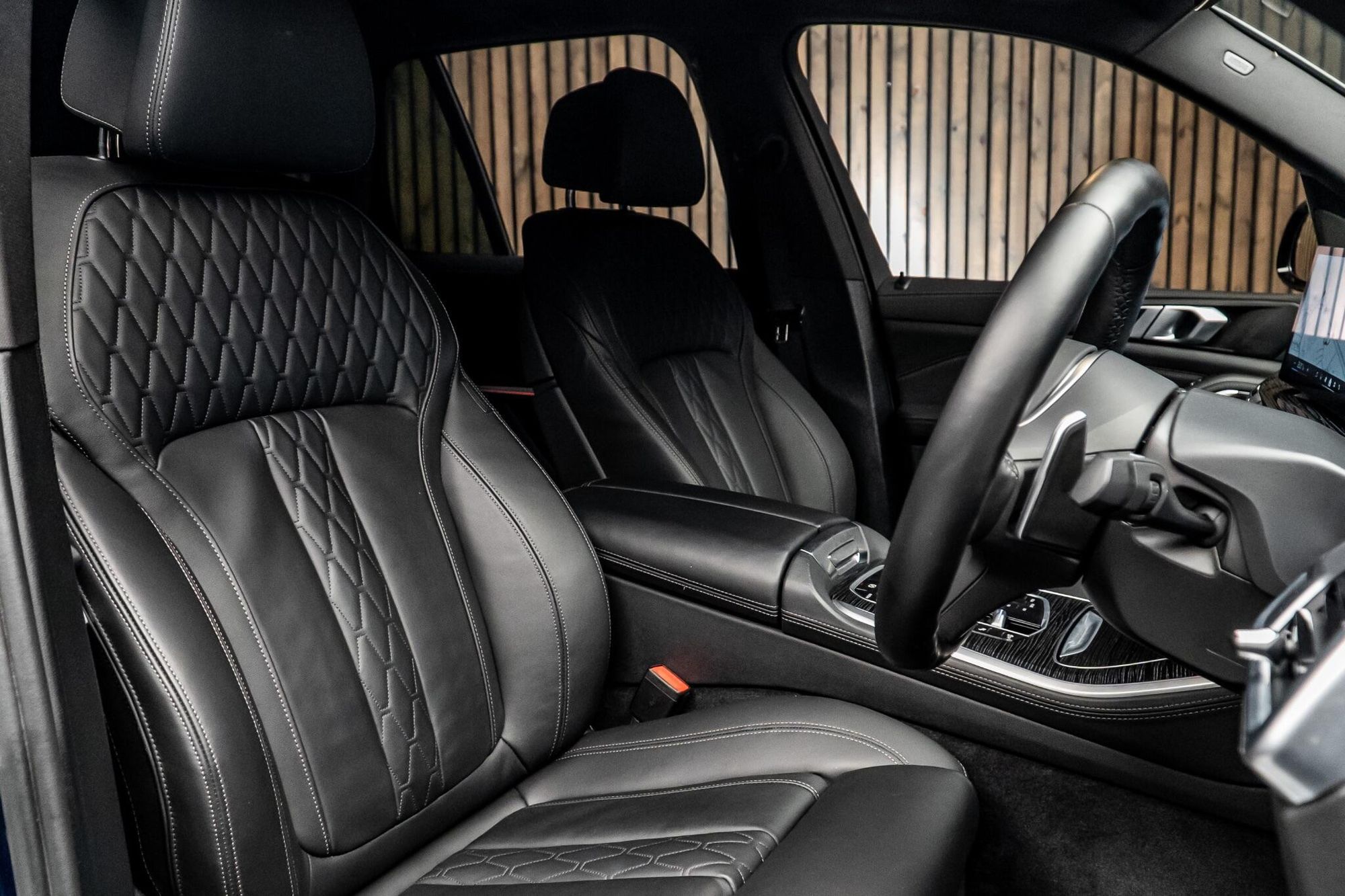 BMW X5 DIESEL ESTATE xDrive40d MHT M Sport 5dr Auto for sale UK - Slide 2