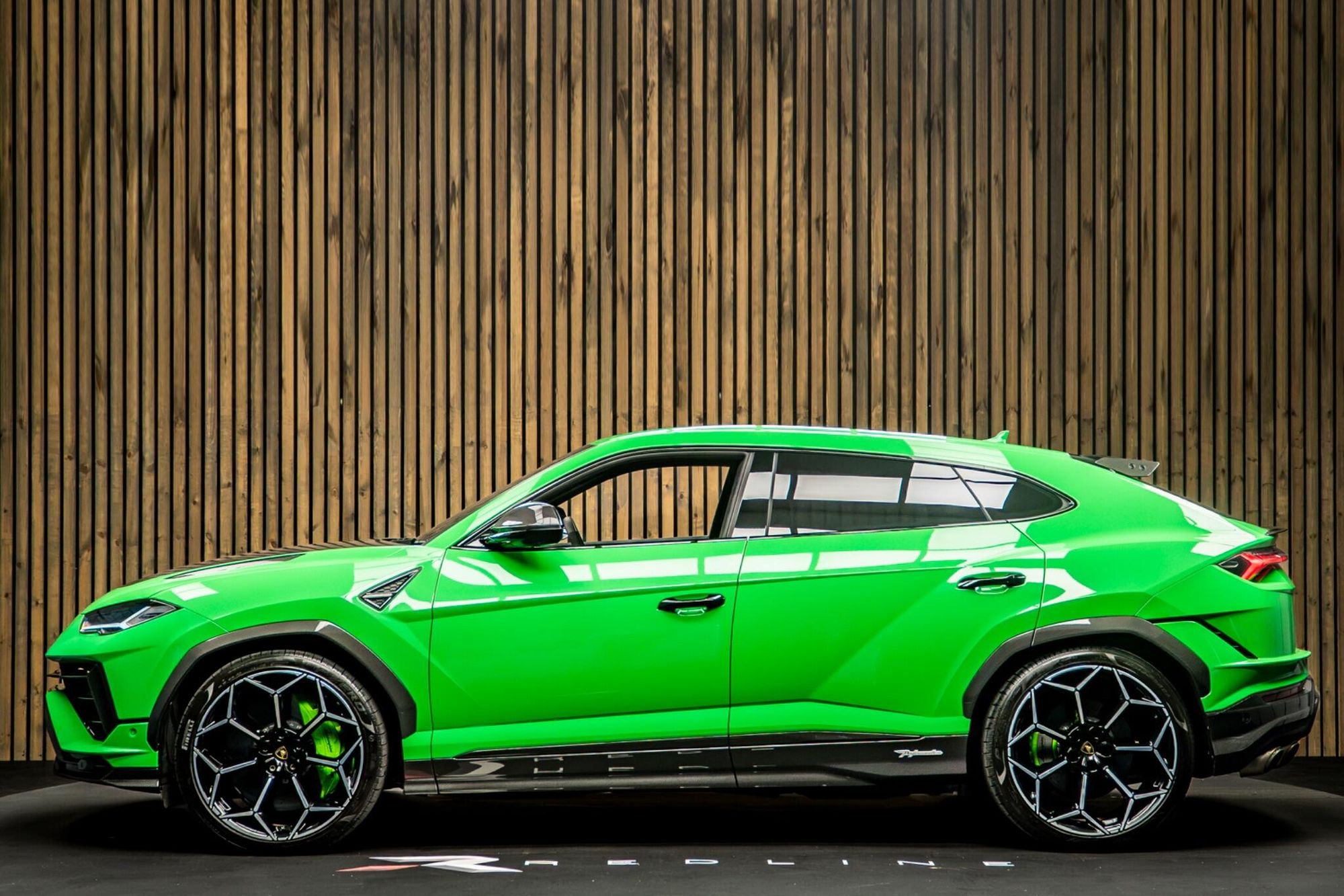 LAMBORGHINI URUS ESTATE 4.0T FSI V8 Performante 5dr Auto for sale UK - Slide 7