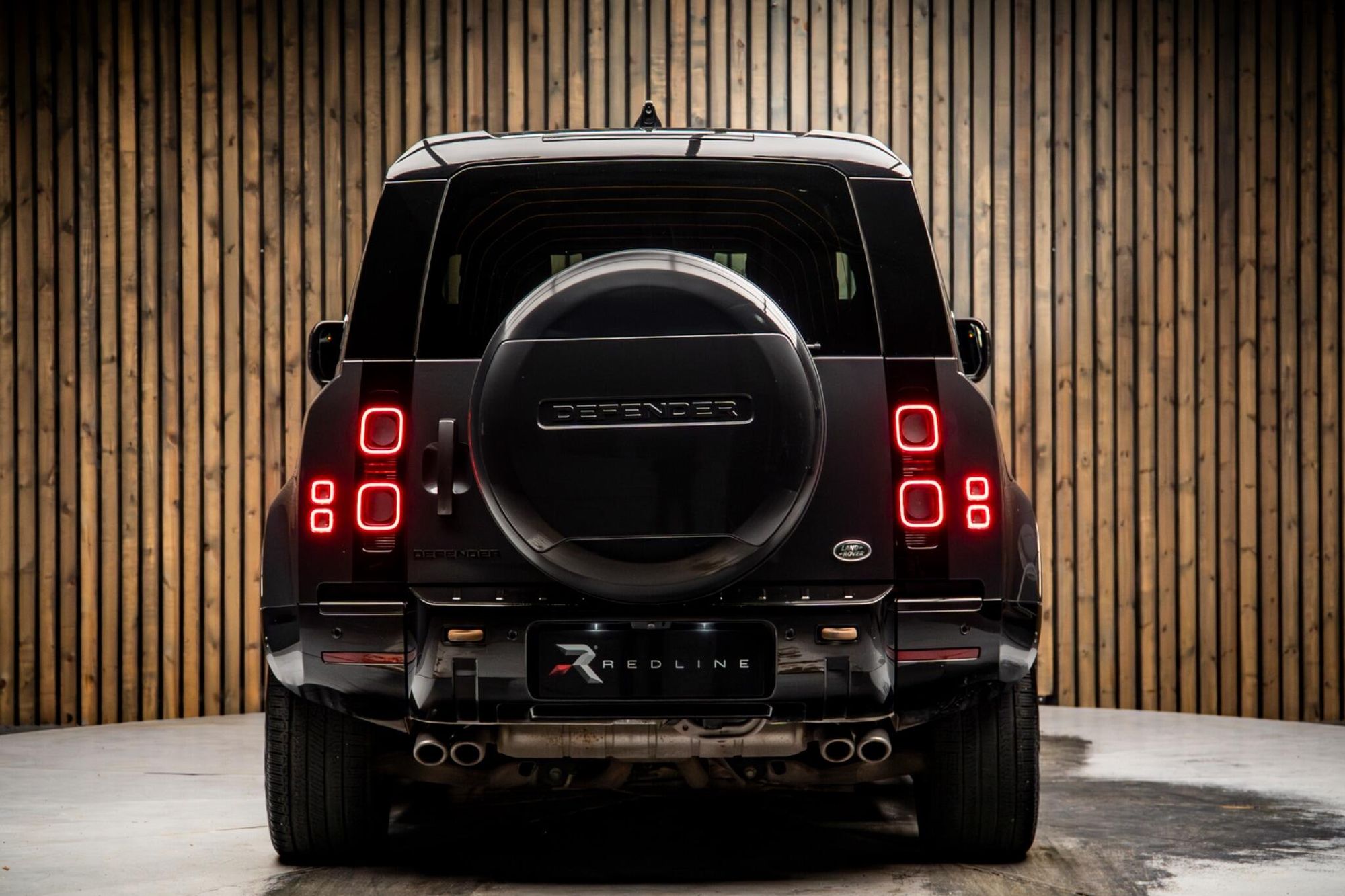 LAND ROVER DEFENDER ESTATE 5.0 P525 V8 90 3dr Auto for sale UK - Slide 6