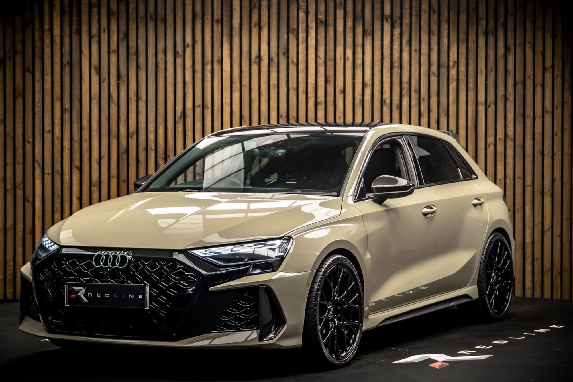 AUDI RS3 RS 3 SPORTBACK RS 3 TFSI Quattro Carbon Vorsprung 5dr S Tronic for sale UK - Slide 8