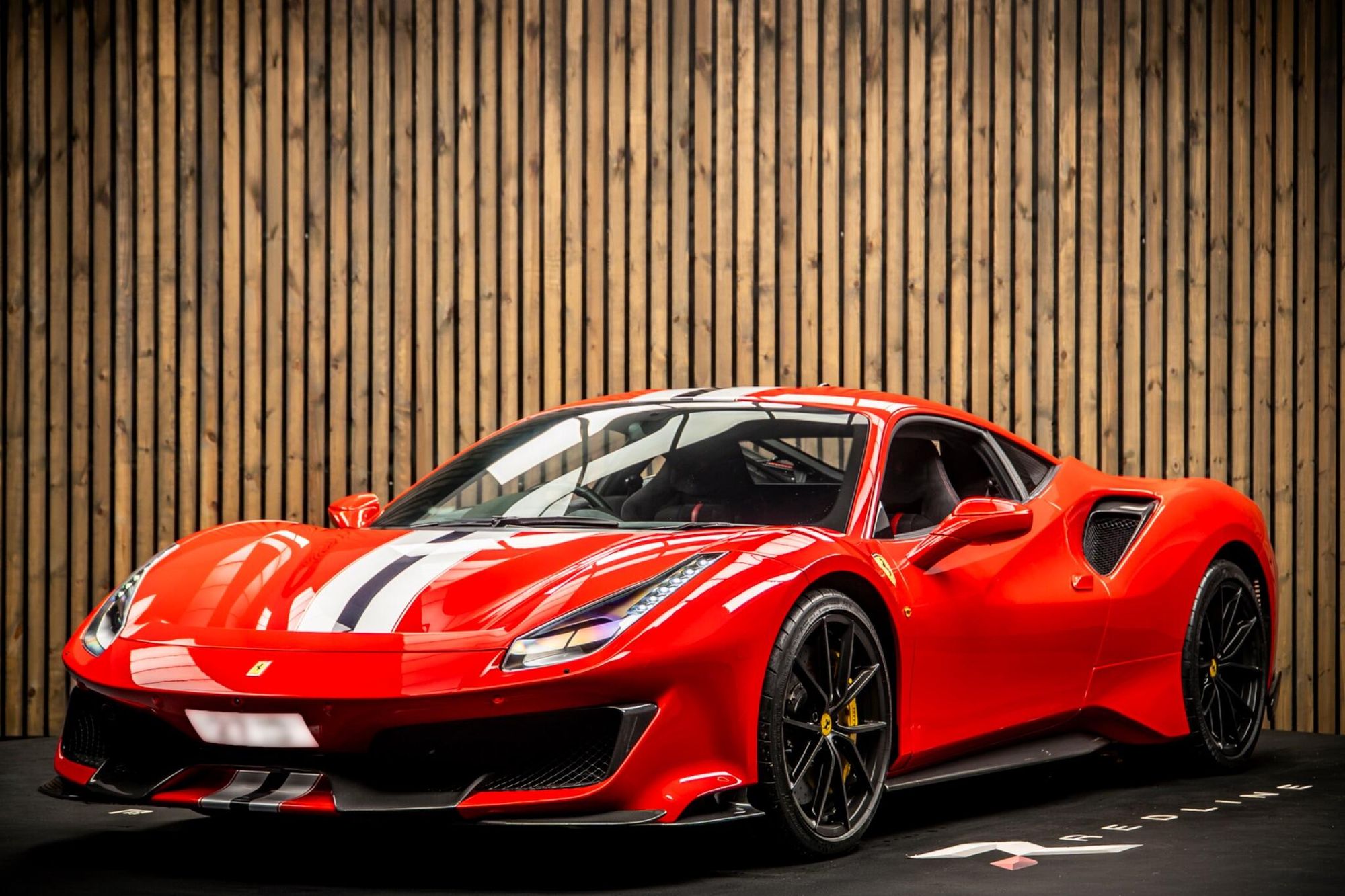 FERRARI 488 PISTA COUPE 2dr Auto for sale UK - Slide 8