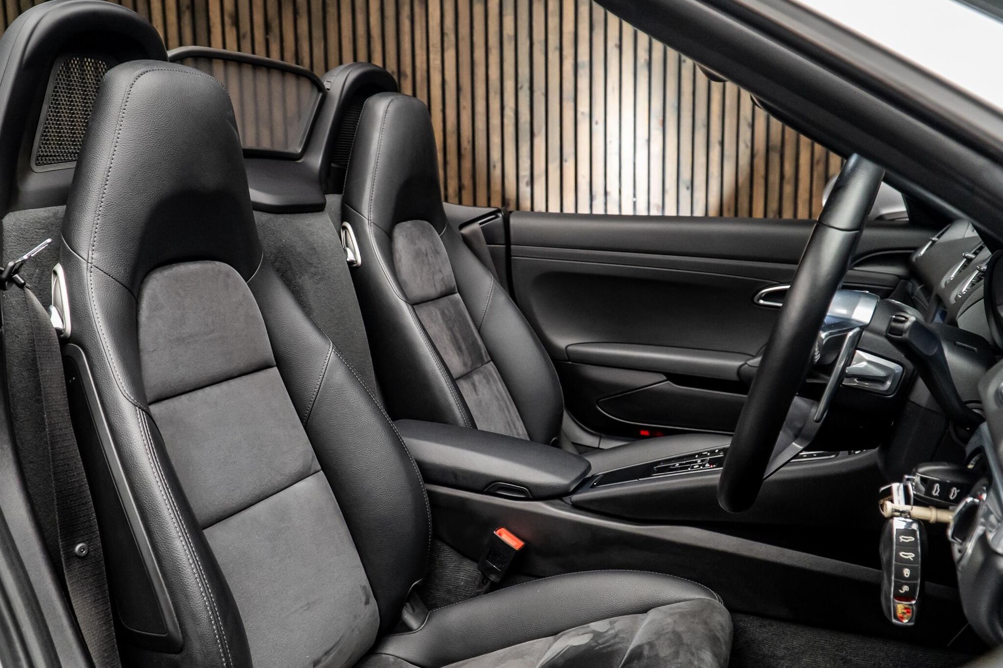 PORSCHE BOXSTER 718 ROADSTER 2.0 2dr PDK for sale UK - Slide 2