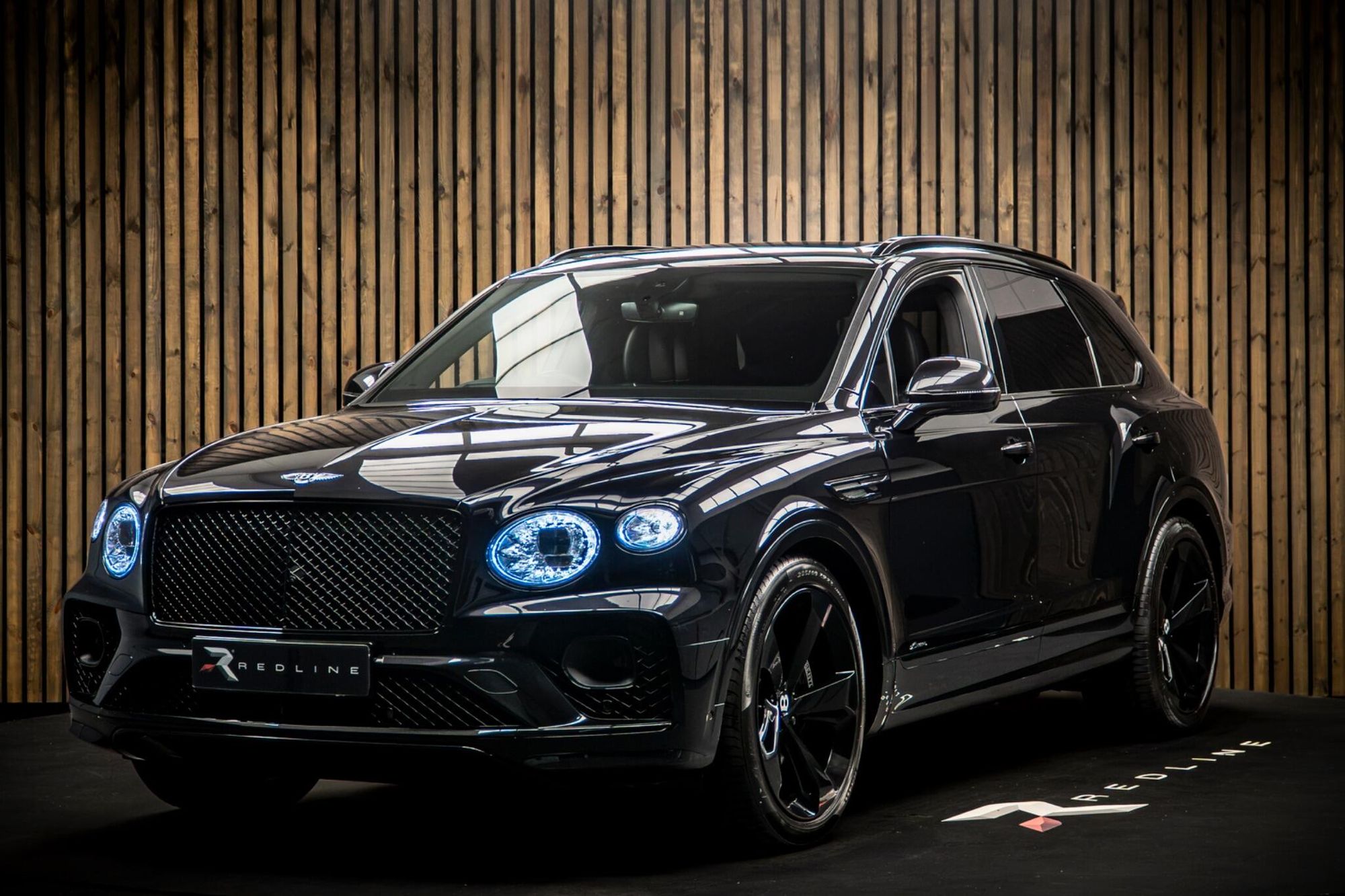 BENTLEY BENTAYGA ESTATE 4.0 V8 Azure 5dr Auto for sale UK - Slide 7