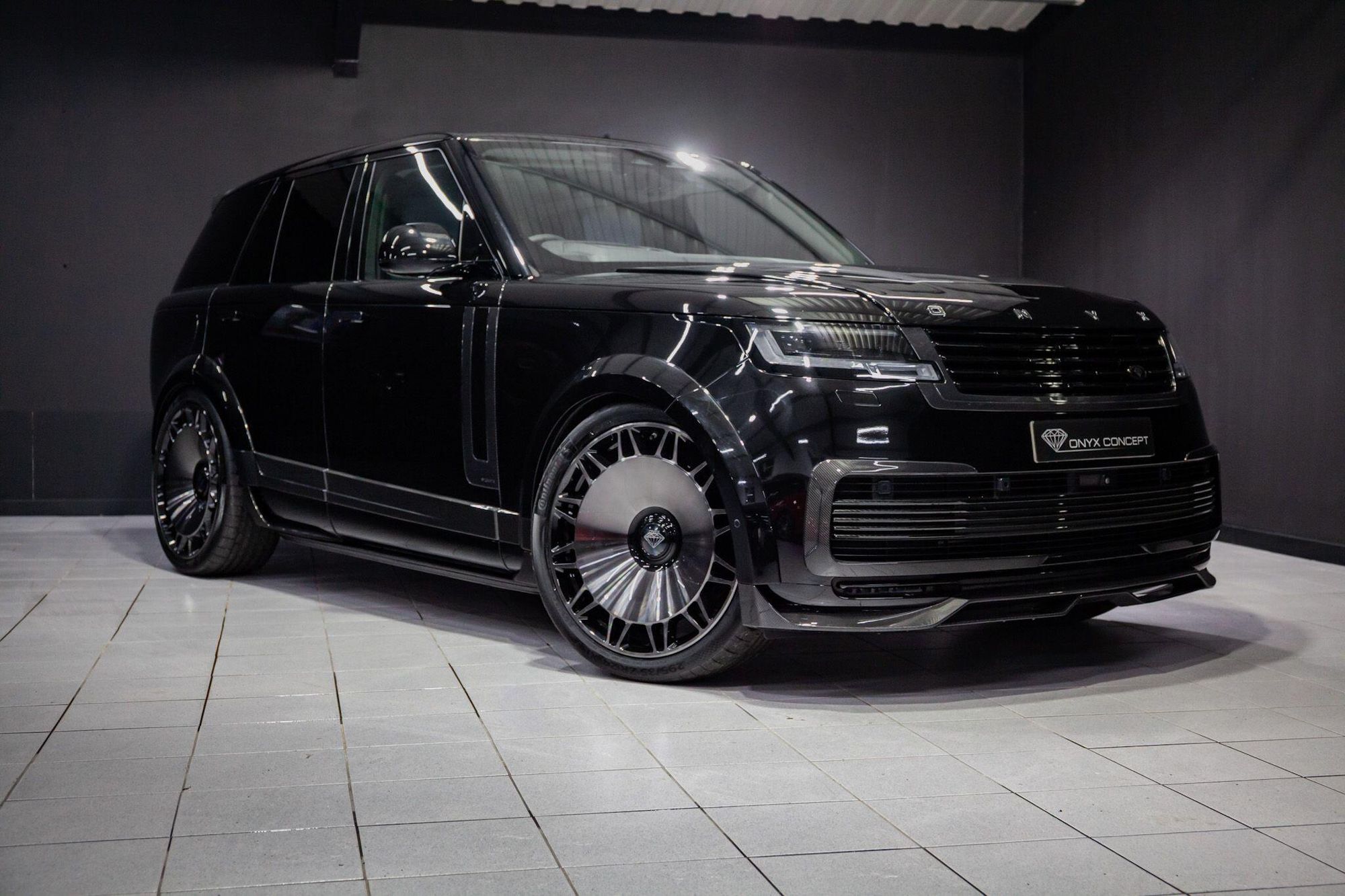 LAND ROVER RANGE ROVER SPORT ESTATE 4.4 P530 V8 Autobiography 5dr Auto for sale UK - Slide 3