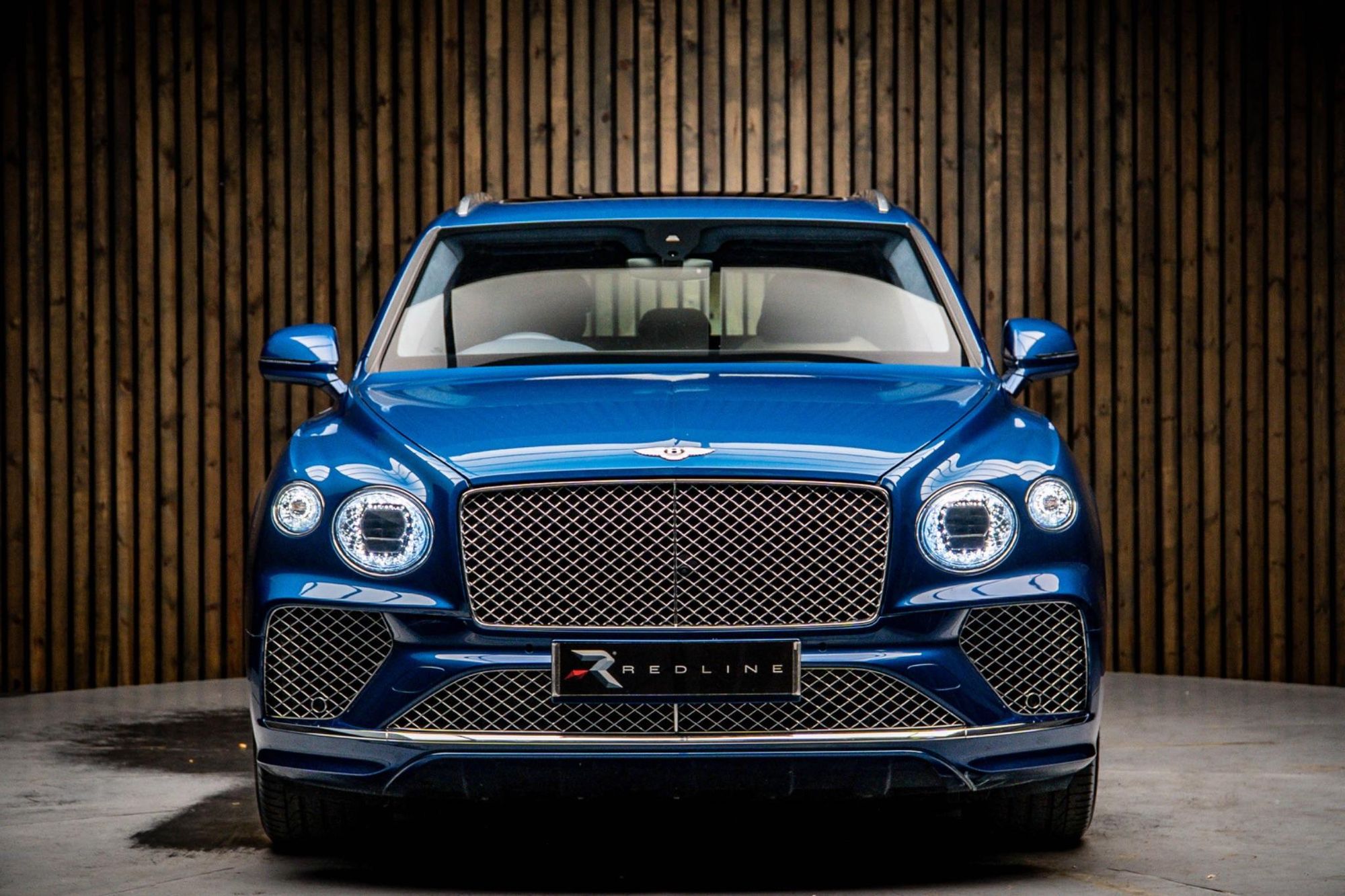 BENTLEY BENTAYGA ESTATE 4.0 V8 5dr Auto for sale UK - Slide 5