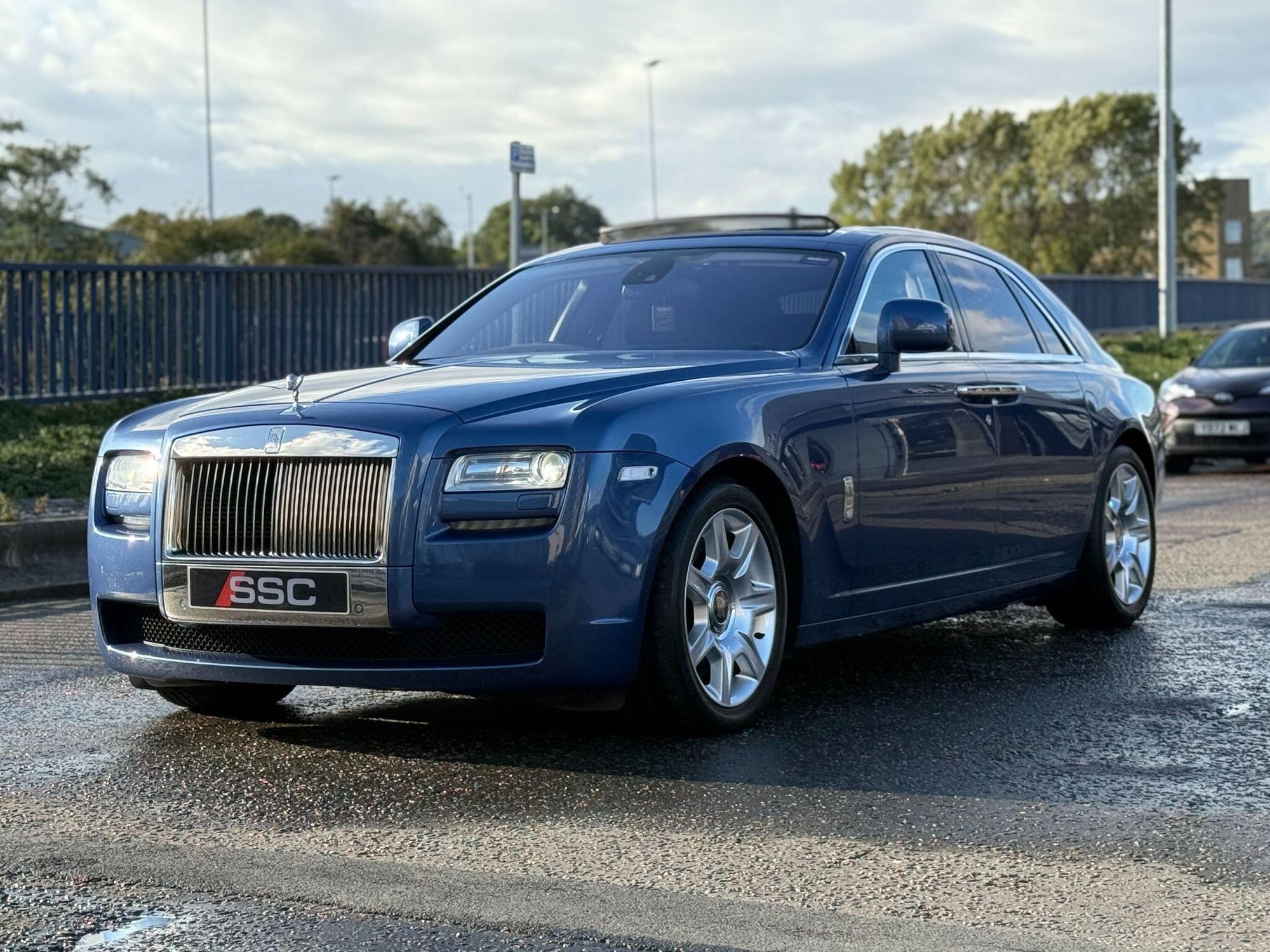 ROLLS-ROYCE GHOST SALOON 4dr Auto for sale UK - Slide 7