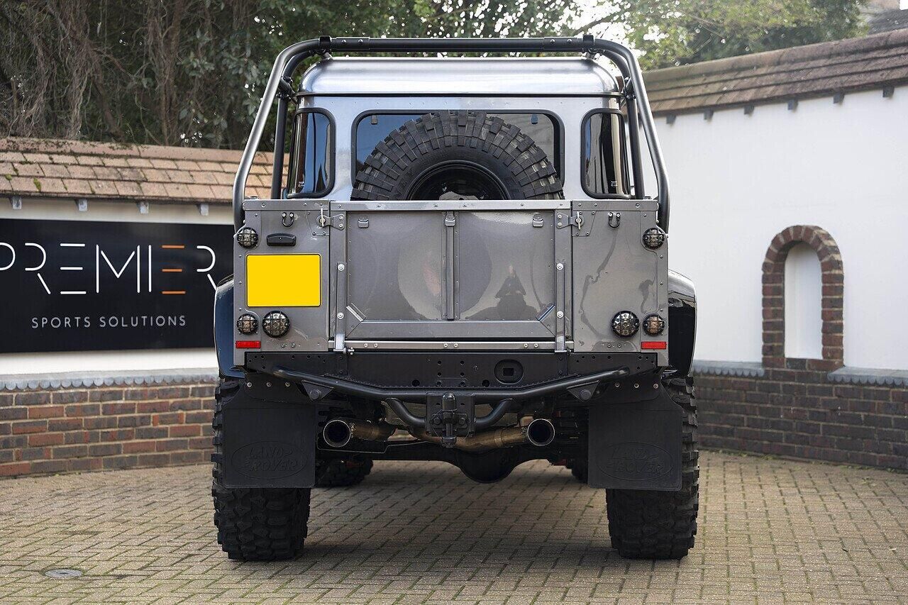 LAND ROVER DEFENDER 110 LWB DIESEL Double Cab PickUp TDCi for sale UK - Slide 4