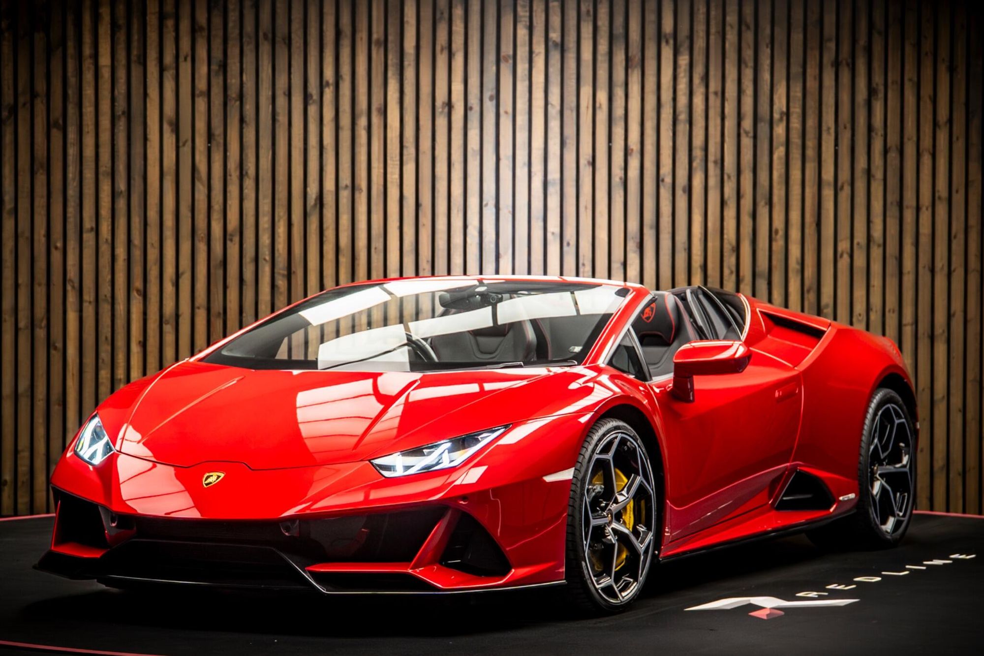 LAMBORGHINI HURACAN LP 640-4 EVO 60th Anniversary Spyder sports for sale UK - Slide 8