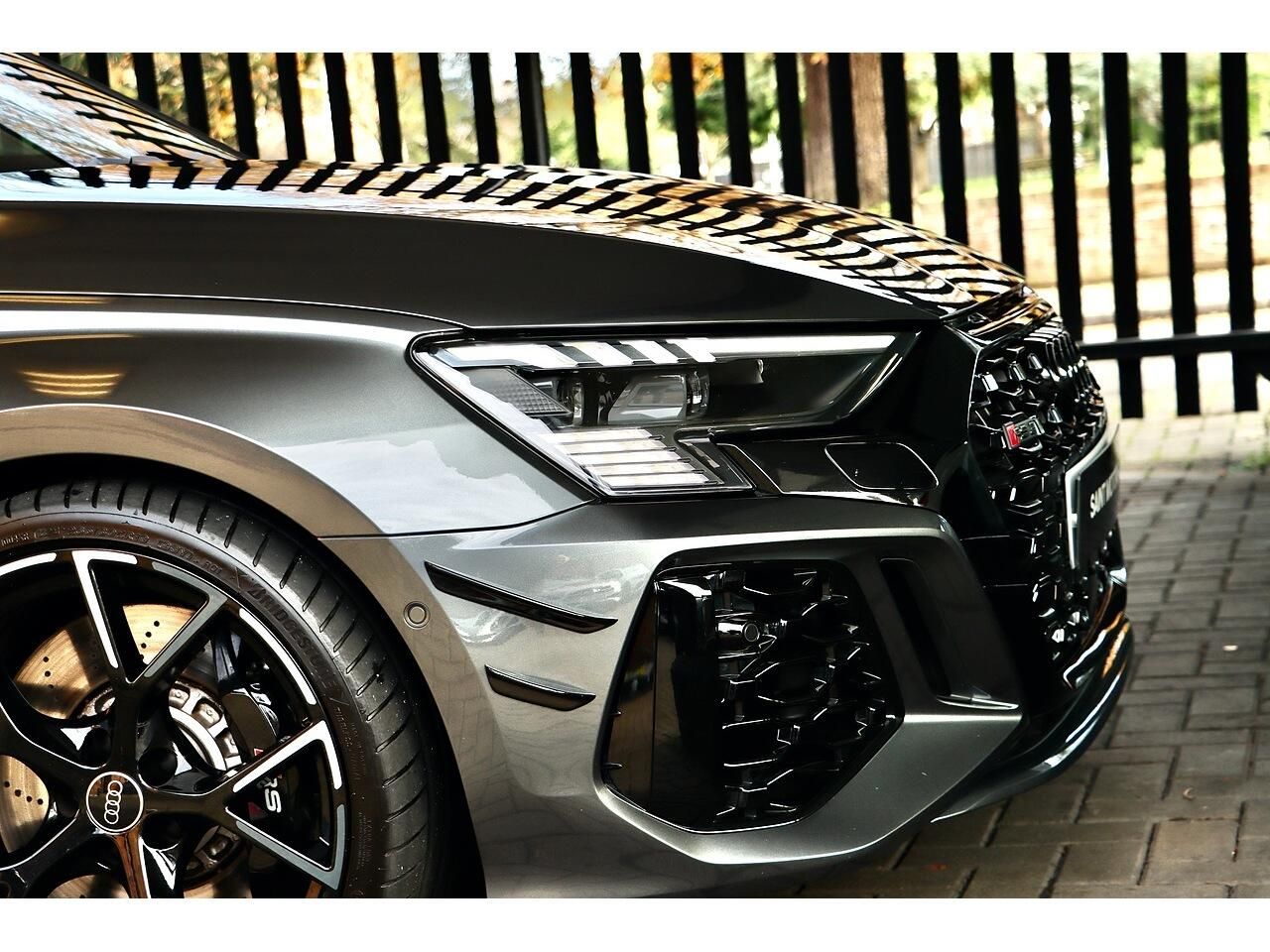 AUDI RS3 RS 3 SALOON RS 3 TFSI Quattro Vorsprung 4dr S Tronic for sale UK - Slide 5