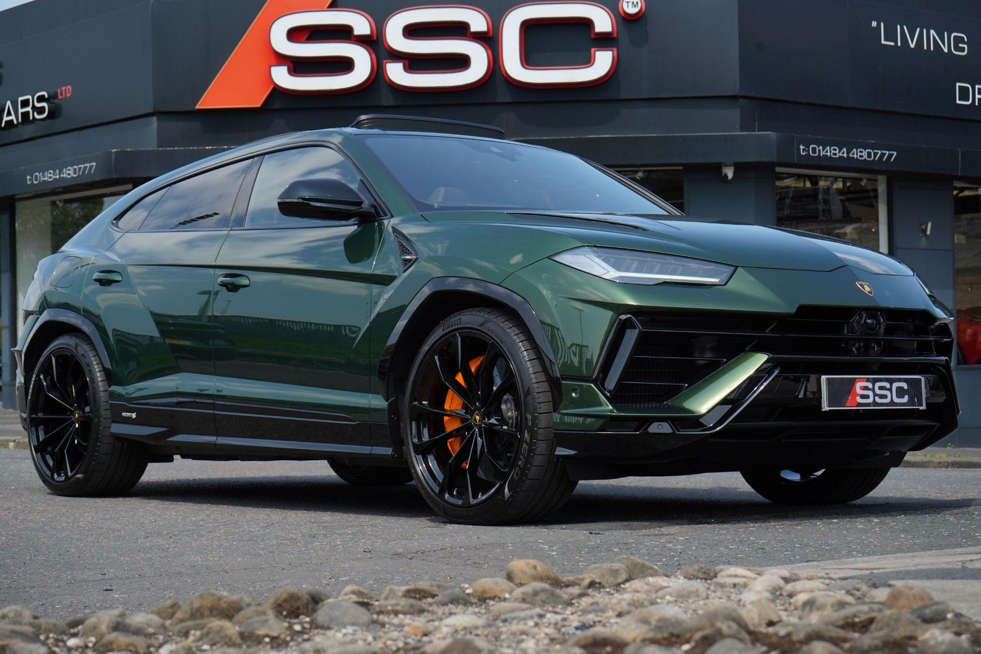 LAMBORGHINI URUS ESTATE 4.0T FSI V8 S 5dr Auto for sale UK - Slide 5