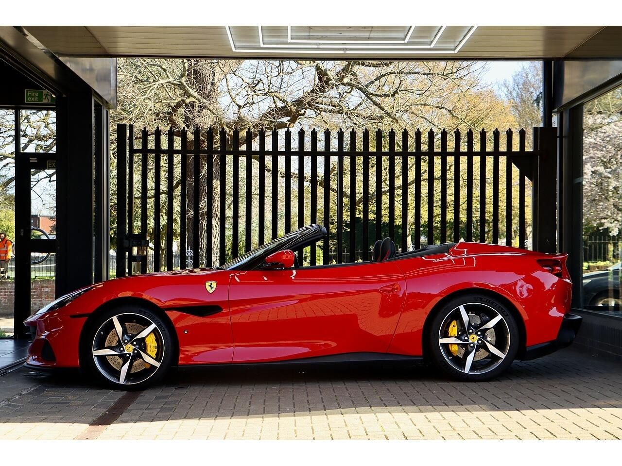 FERRARI Portofino M 2dr Auto for sale UK - Slide 4
