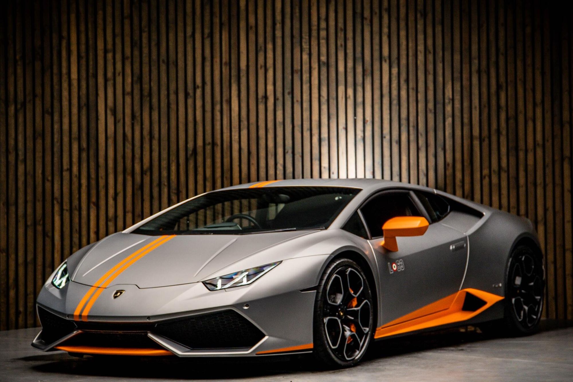 LAMBORGHINI HURACAN COUPE SPECIAL EDITION LP 610-4 Avio 2dr LDF for sale UK - Slide 8