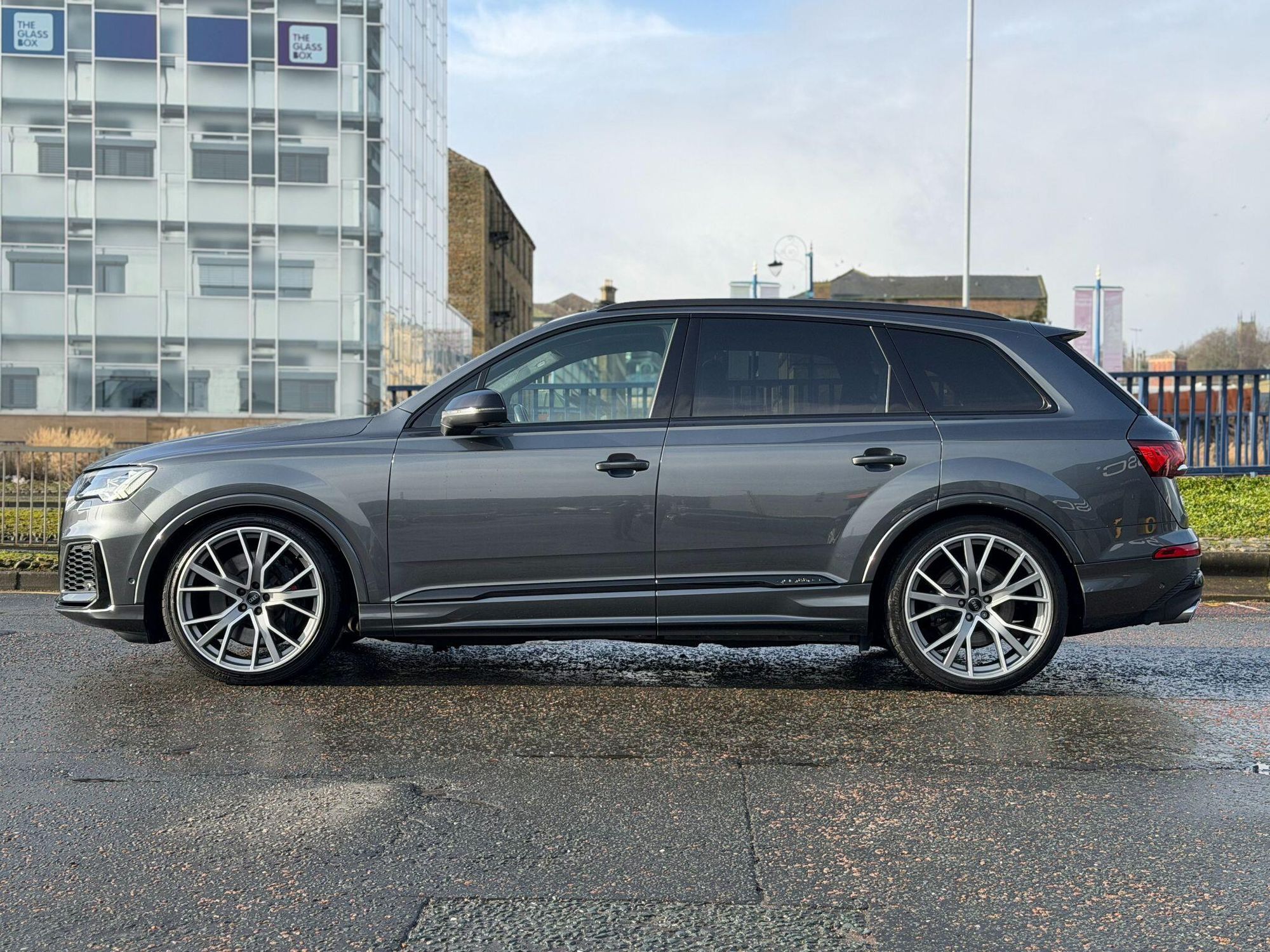AUDI Q7 DIESEL ESTATE SQ7 TDI Quattro Vorsprung 5dr Tiptronic for sale UK - Slide 9