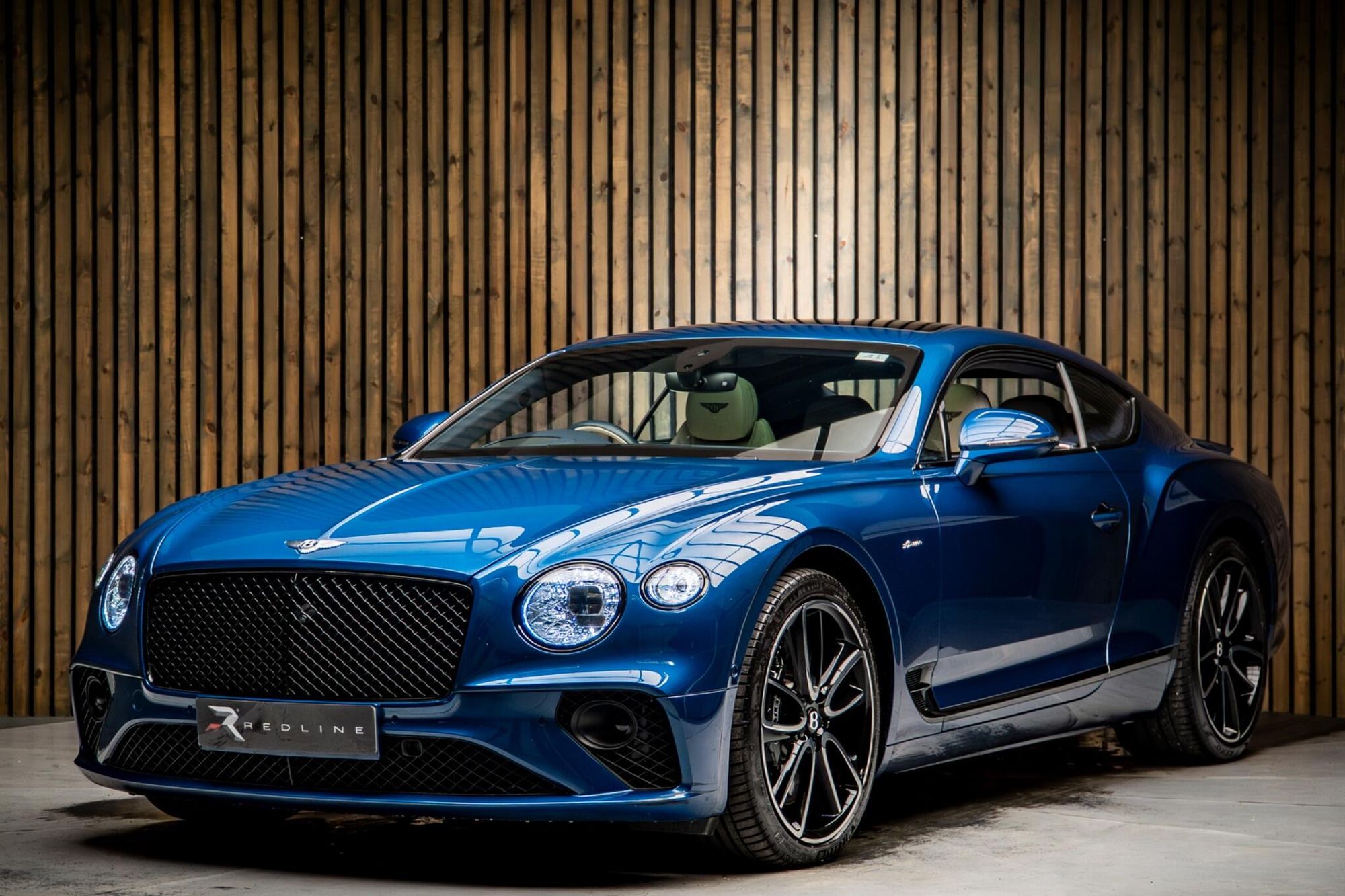 BENTLEY CONTINENTAL GT COUPE 4.0 V8 Azure 2dr Auto for sale UK - Slide 8