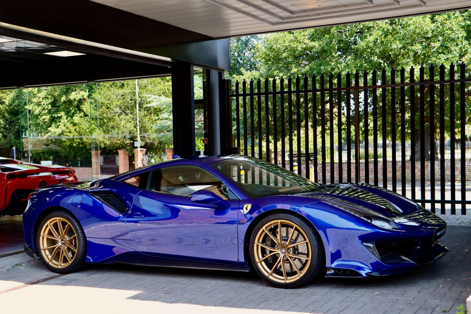 FERRARI 488 PISTA COUPE 2dr Auto for sale UK - Slide 7