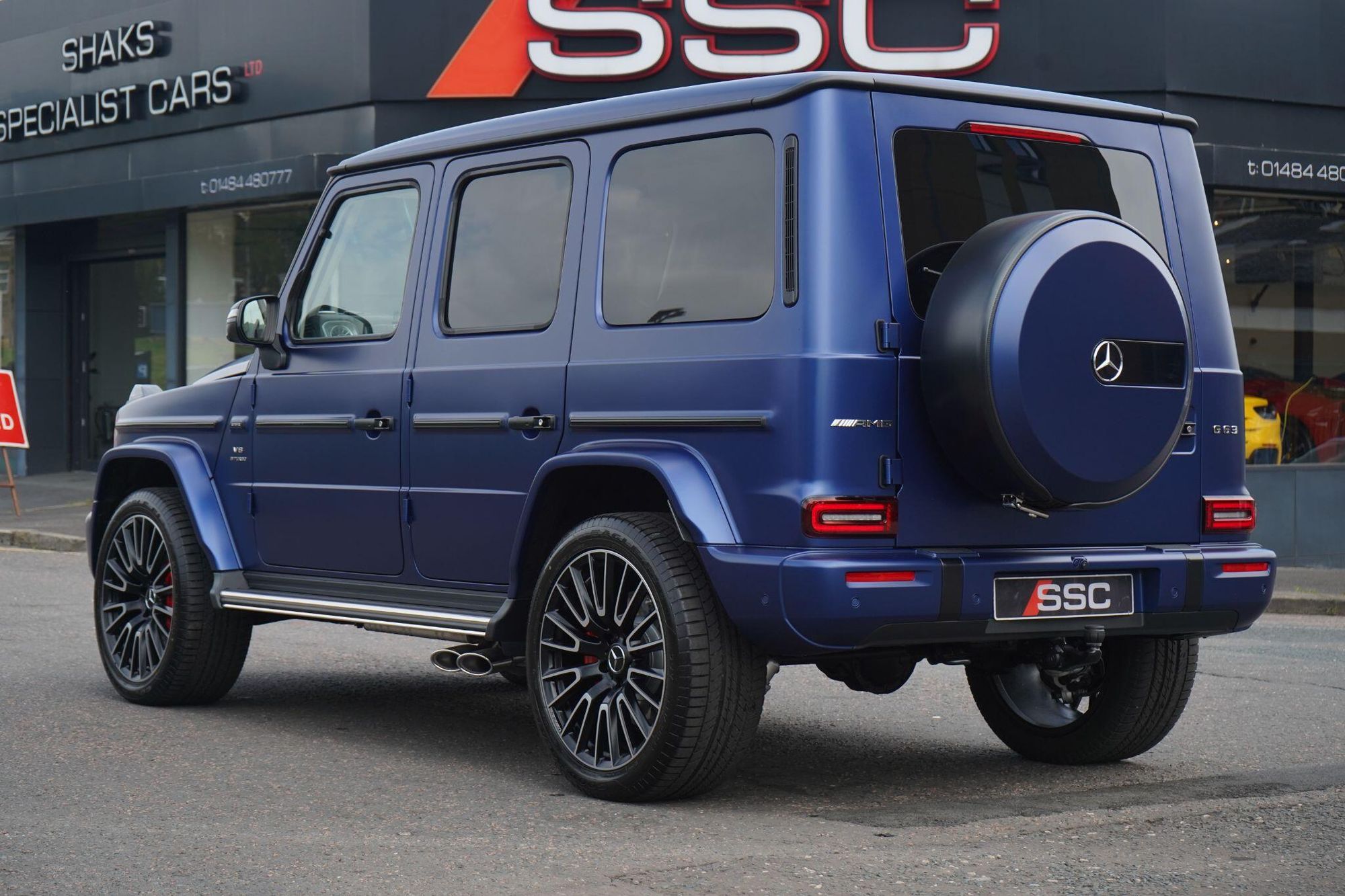 MERCEDES-BENZ G CLASS AMG STATION WAGON SPECIAL EDITIONS G63 Manufaktur Edition 5dr 9G-Tronic for sale UK - Slide 10