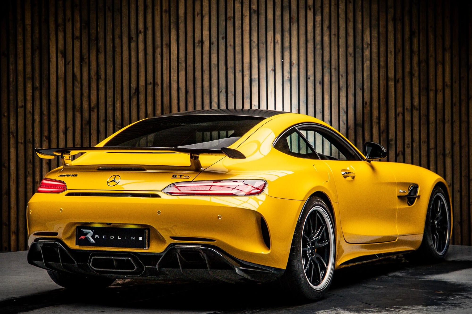 MERCEDES-BENZ AMG GT COUPE GT R Premium 2dr Auto for sale UK - Slide 4