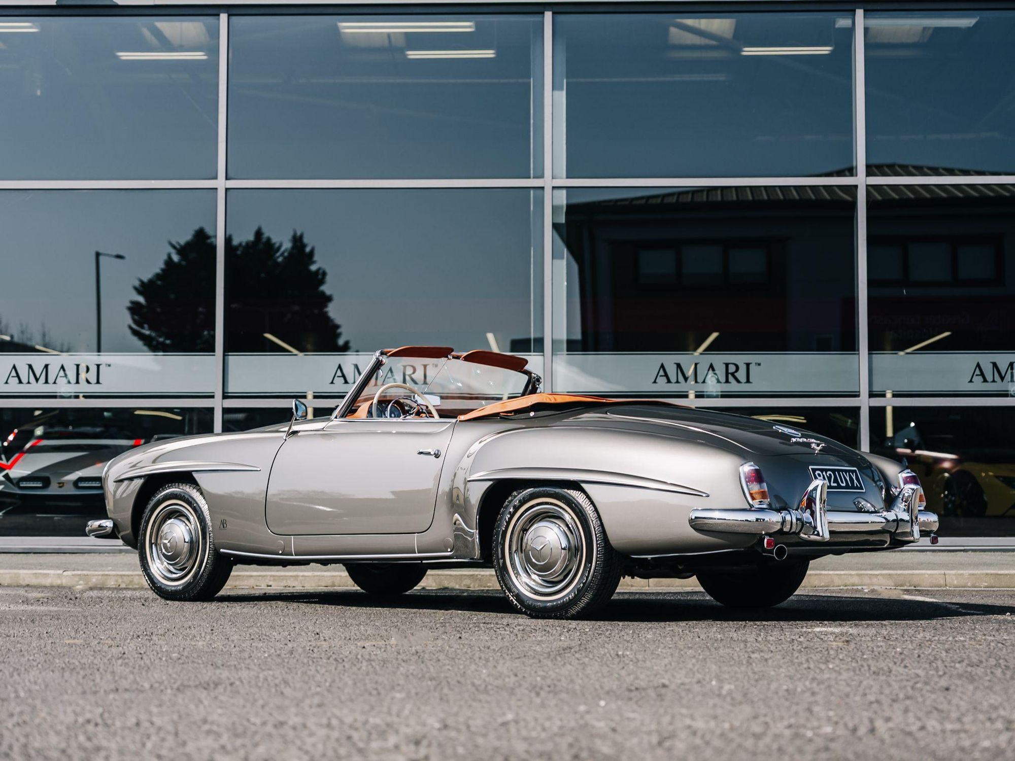 MERCEDES-BENZ SL CLASS SL AMG CONVERTIBLE SL 63 2dr MCT for sale UK - Slide 4