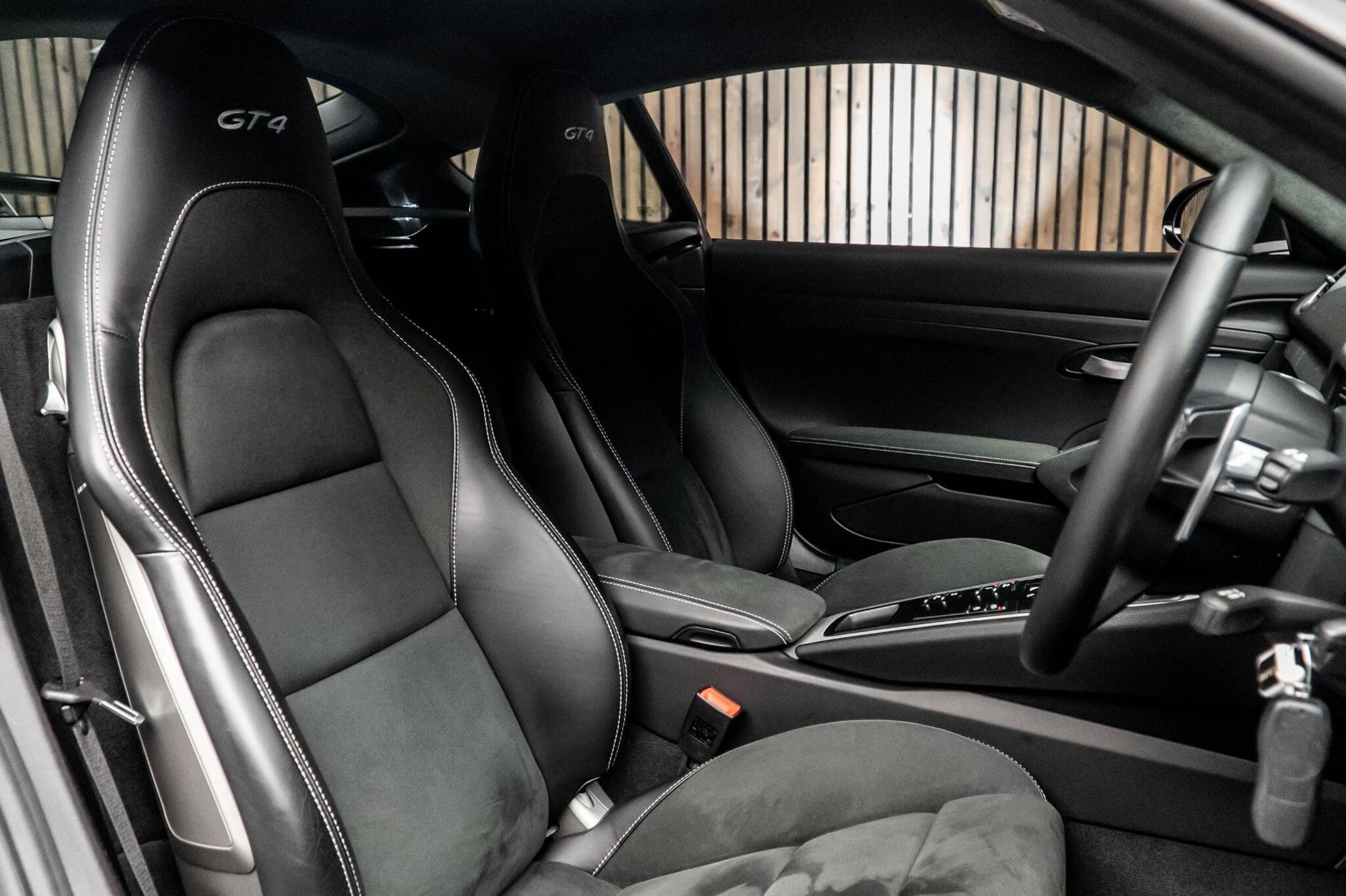 PORSCHE CAYMAN 718 COUPE 4.0 GT4 2dr PDK for sale UK - Slide 2