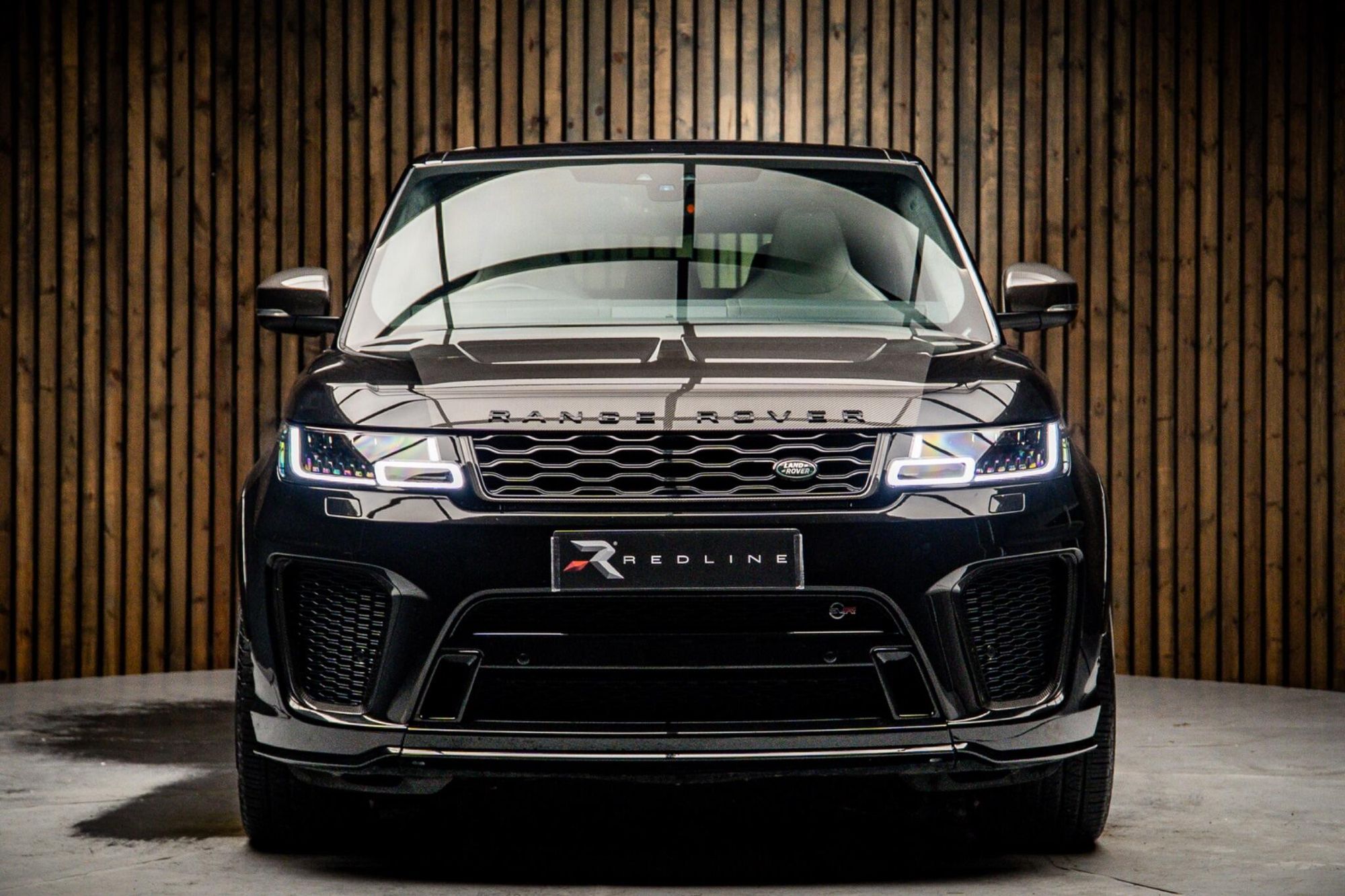 LAND ROVER RANGE ROVER SPORT ESTATE 5.0 P575 S/C SVR Carbon Edition 5dr Auto for sale UK - Slide 5