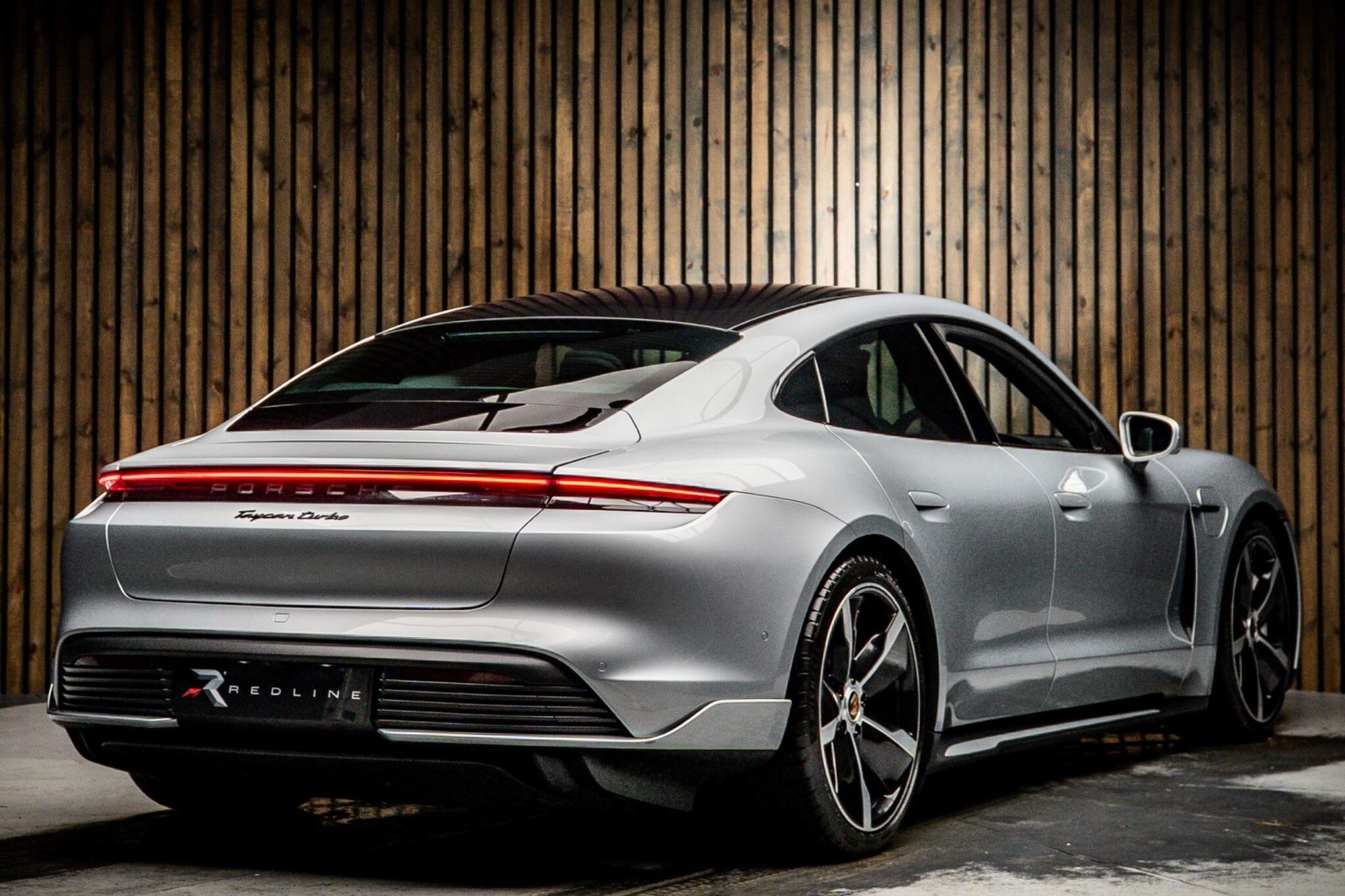 PORSCHE TAYCAN SALOON 500kW Turbo 93kWh 4dr Auto for sale UK - Slide 4