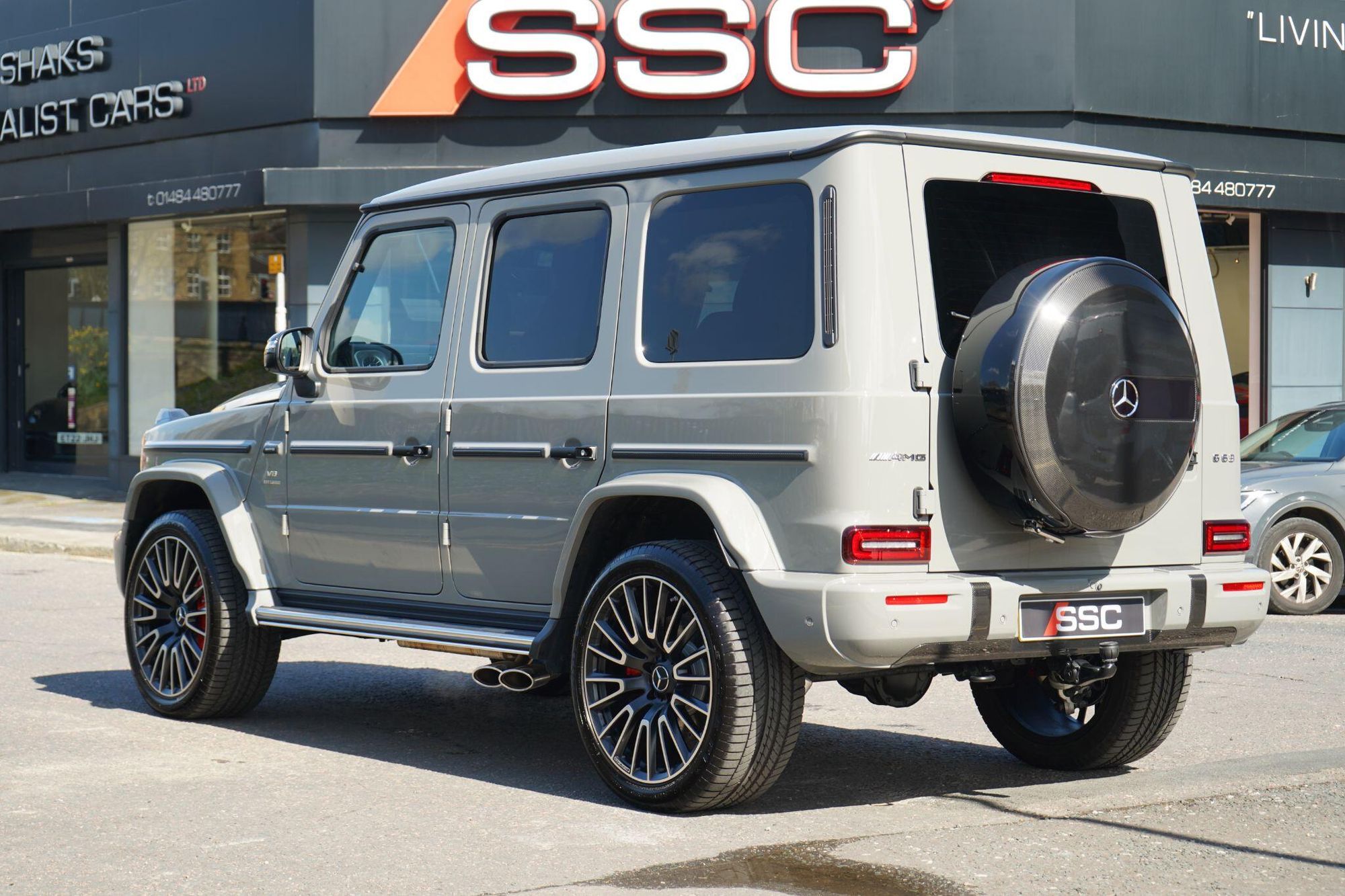 MERCEDES-BENZ G CLASS AMG STATION WAGON SPECIAL EDITIONS G63 Carbon Edition 5dr 9G-Tronic for sale UK - Slide 9