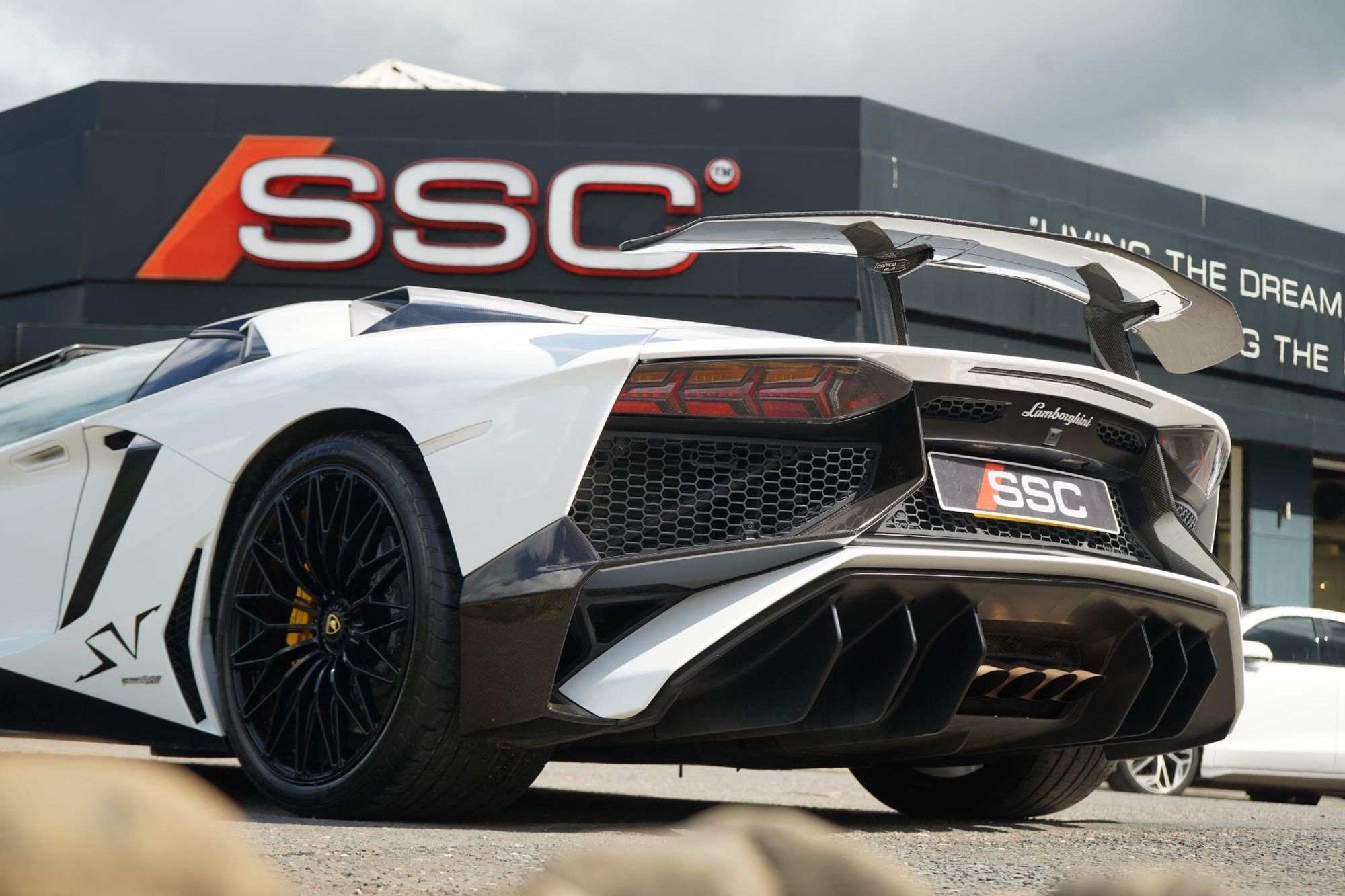 LAMBORGHINI AVENTADOR ROADSTER LP 750-4 Superveloce 2dr ISR for sale UK - Slide 10