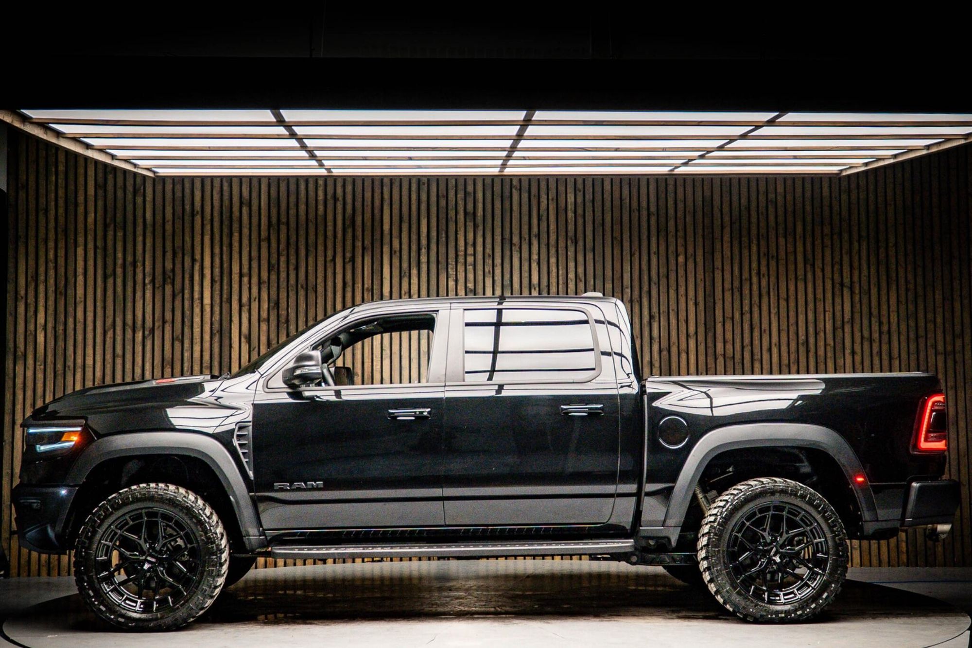 DODGE RAM PICKUP 6.2 V8 1500 TRX 4dr Auto for sale UK - Slide 6