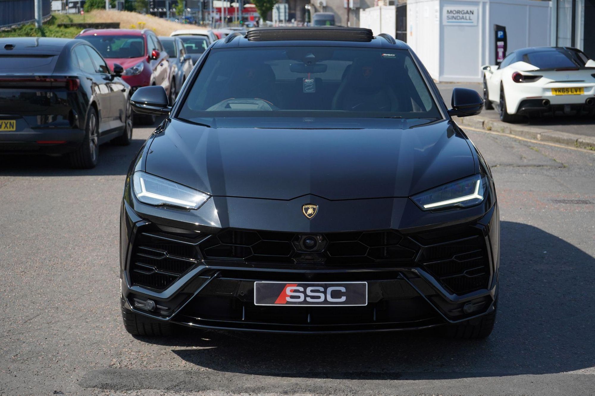 LAMBORGHINI URUS ESTATE 4.0T FSI V8 5dr Auto for sale UK - Slide 6