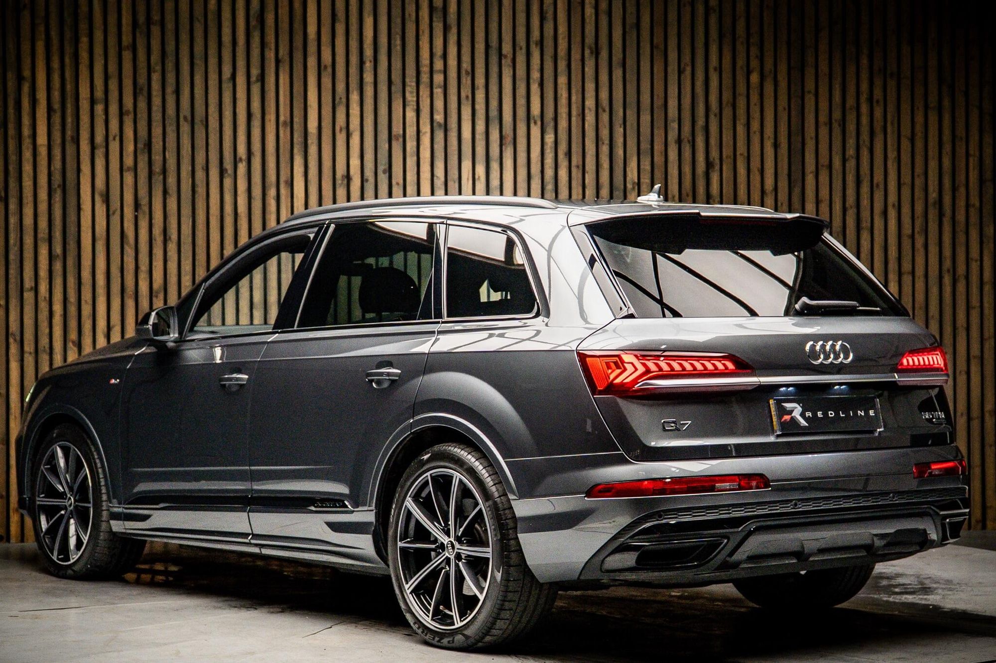 AUDI Q7 ESTATE 55 TFSI Quattro Black Edition 5dr Tiptronic for sale UK - Slide 3