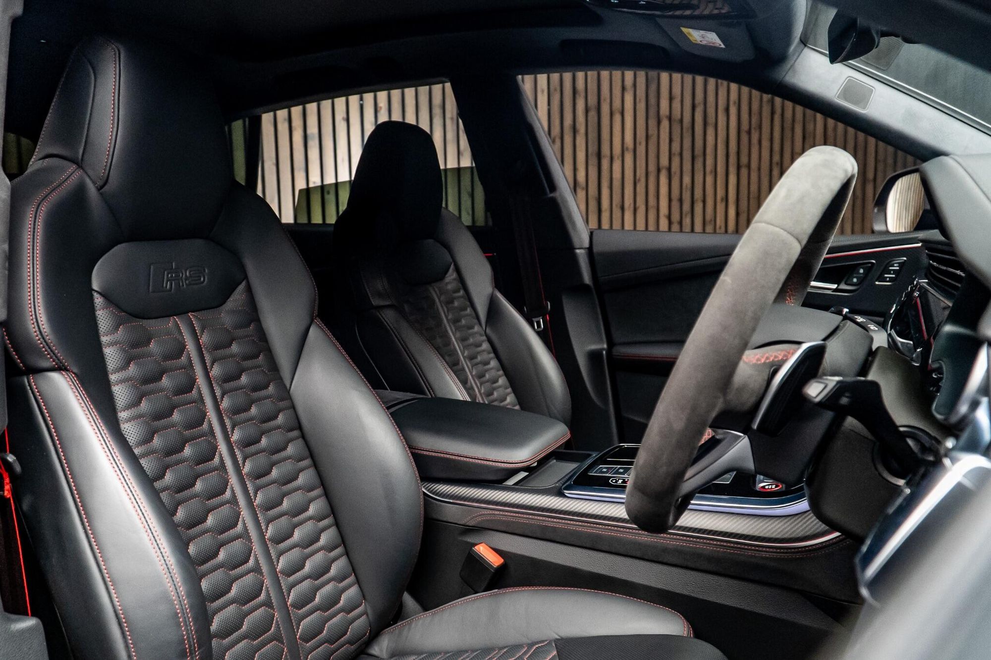 AUDI Q8 ESTATE SQ8 TFSI Quattro Vorsprung 5dr Tiptronic for sale UK - Slide 2