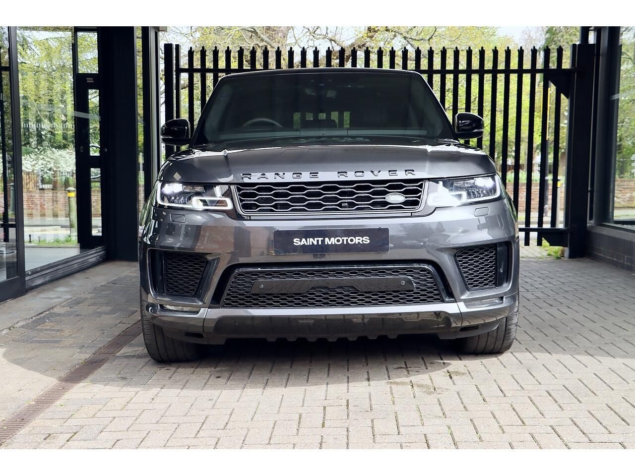 LAND ROVER RANGE ROVER SPORT ESTATE 3.0 P400 HST 5dr Auto for sale UK - Slide 3