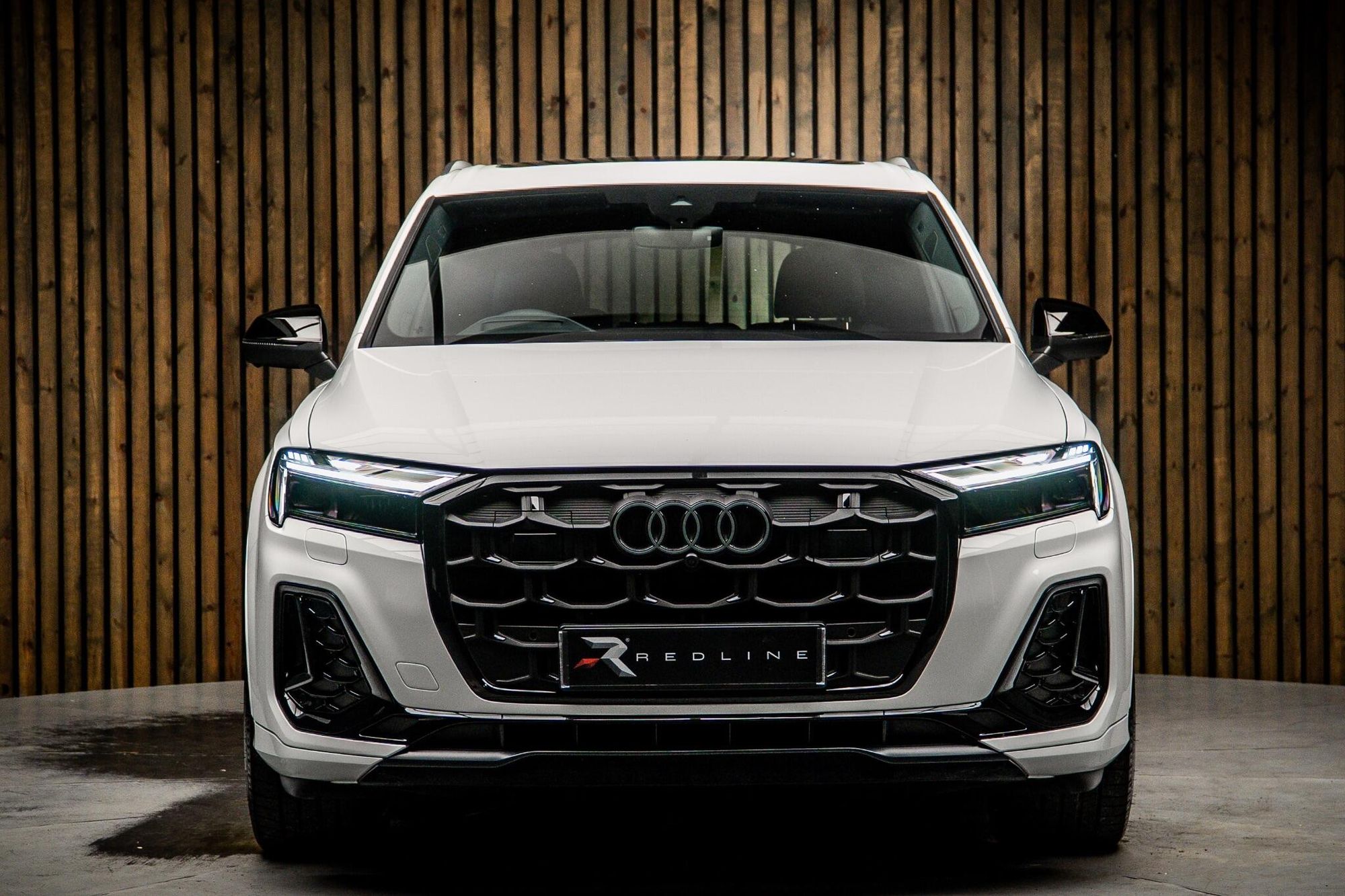 AUDI Q7 DIESEL ESTATE 50 TDI Quattro Black Edition 5dr Tiptronic for sale UK - Slide 5