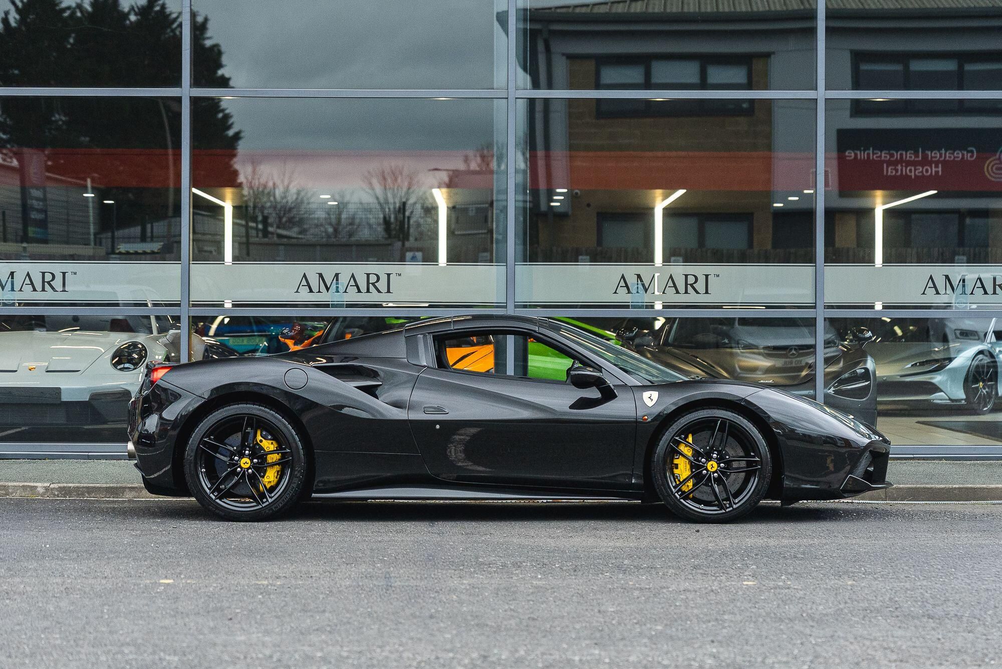 FERRARI 488 CONVERTIBLE Spider 2dr Auto for sale UK - Slide 5