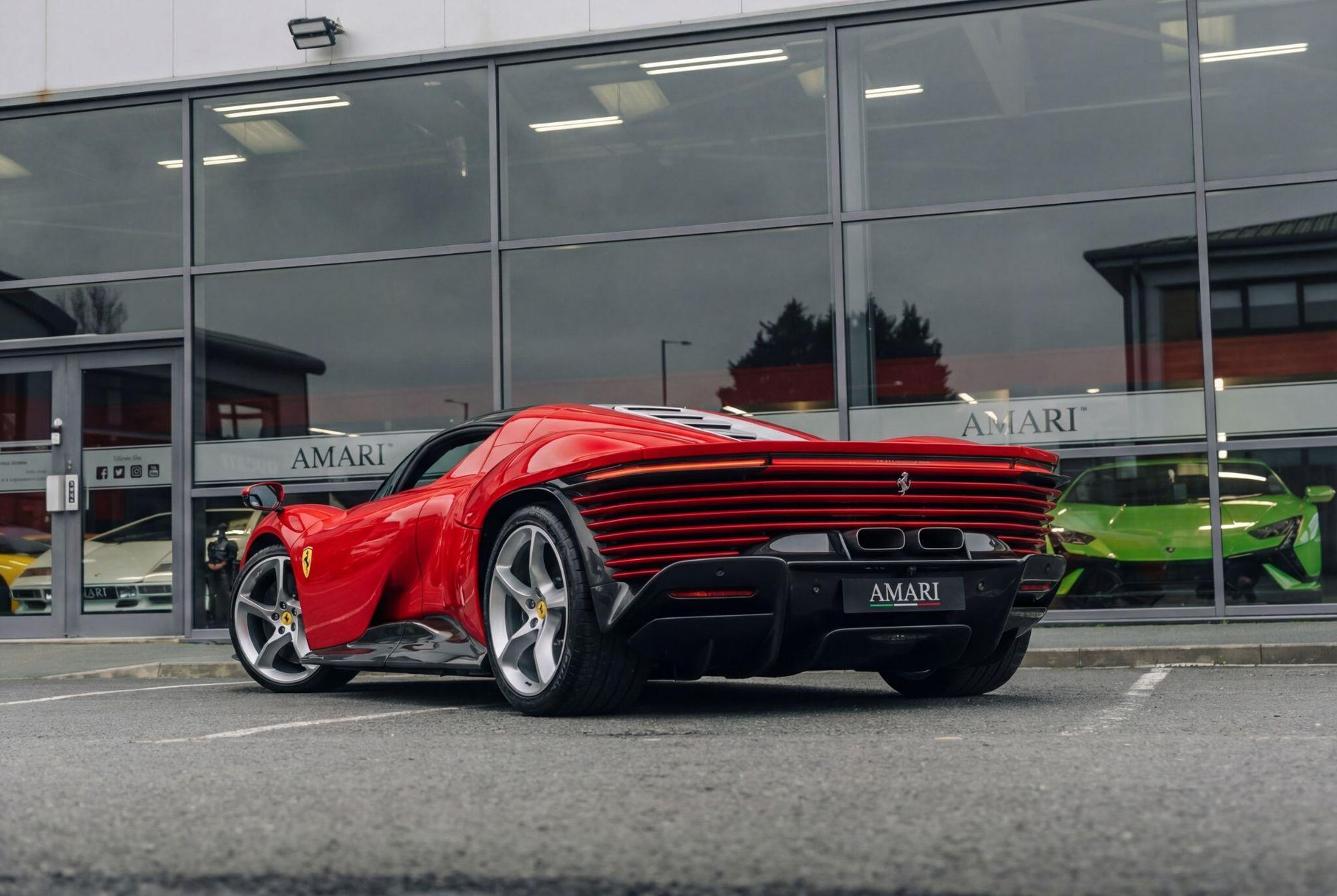 FERRARI SP3 DAYTONA 2dr Auto for sale UK - Slide 2