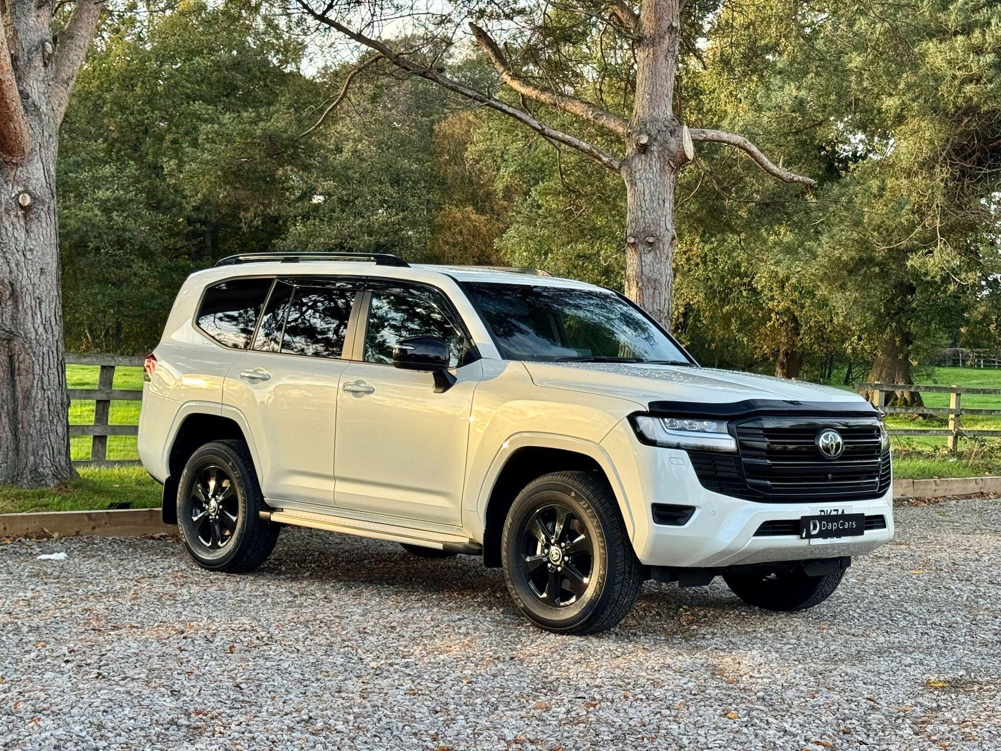 TOYOTA LAND CRUISER DIESEL ESTATE GX Amazon TD 5dr for sale UK - Slide 9