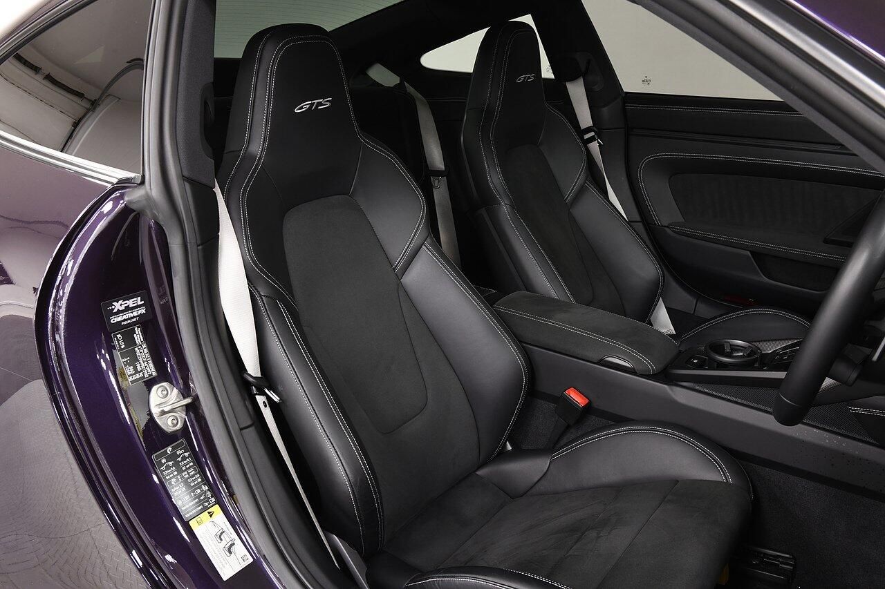 PORSCHE 911 [992] CARRERA COUPE GTS 2dr PDK for sale UK - Slide 8