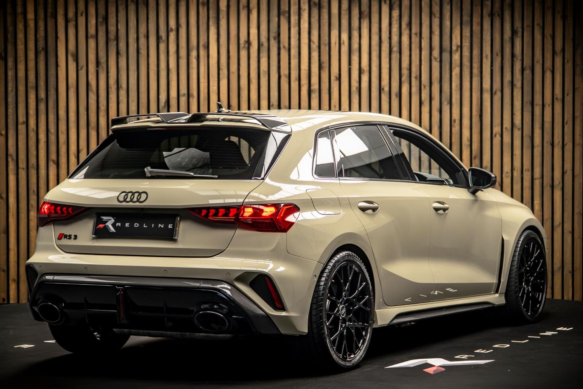 AUDI RS3 RS 3 SPORTBACK RS 3 TFSI Quattro Carbon Vorsprung 5dr S Tronic for sale UK - Slide 4