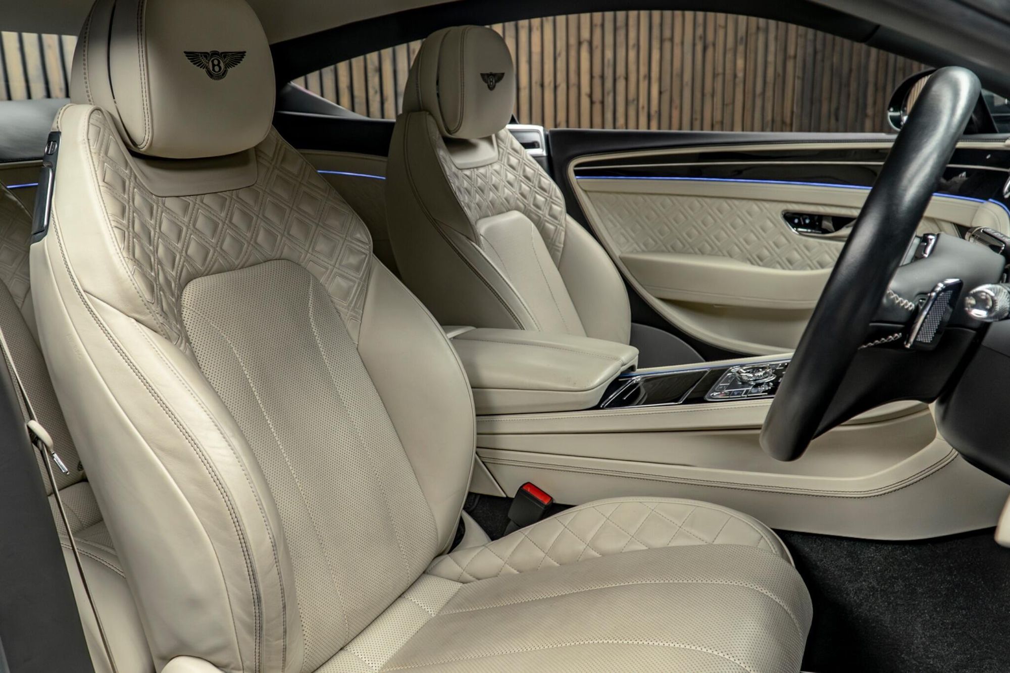 BENTLEY CONTINENTAL GT COUPE 6.0 W12 2dr Auto for sale UK - Slide 2
