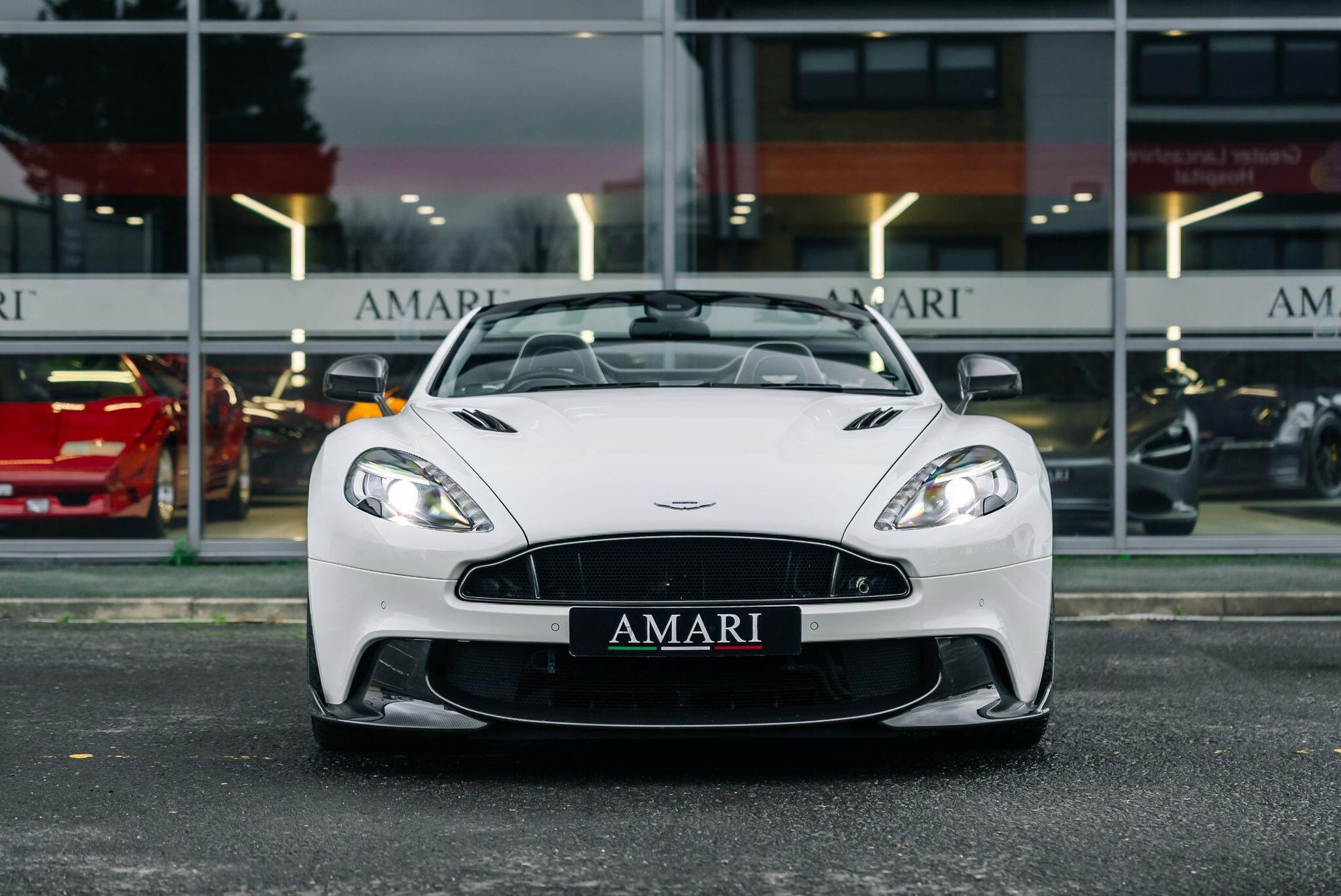 ASTON MARTIN VANQUISH CONVERTIBLE V12 [595] S 2dr Volante Touchtronic Auto for sale UK - Slide 4