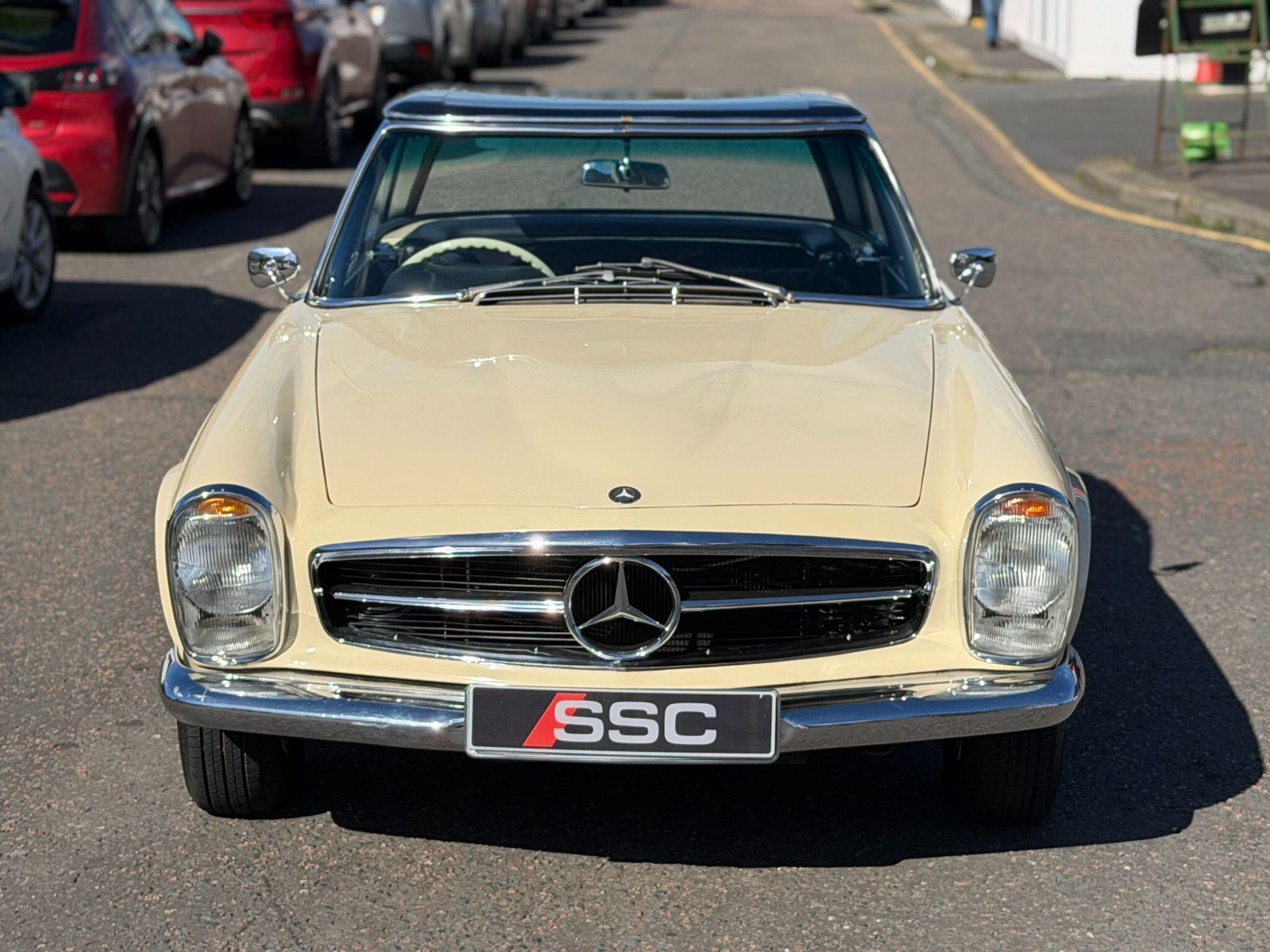 MERCEDES-BENZ SL SERIES CONVERTIBLE SL500 2dr Auto for sale UK - Slide 7